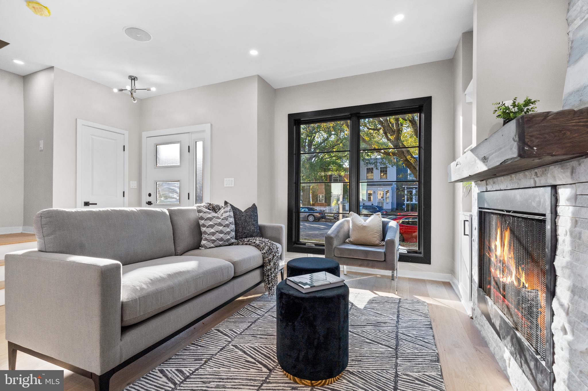 PARKER GRAY - Residential