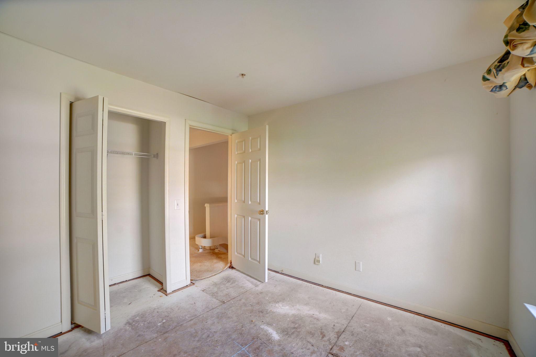 COLLINGTON ESTATES - Residential