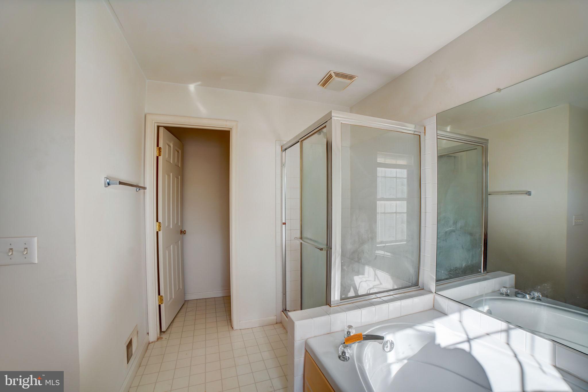 COLLINGTON ESTATES - Residential