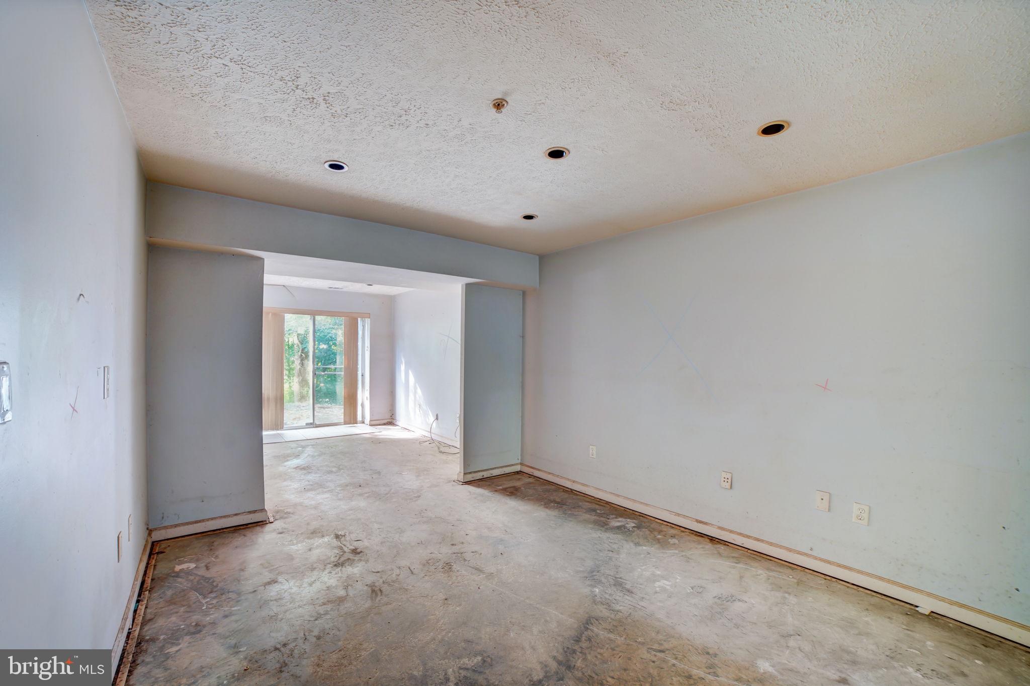 COLLINGTON ESTATES - Residential