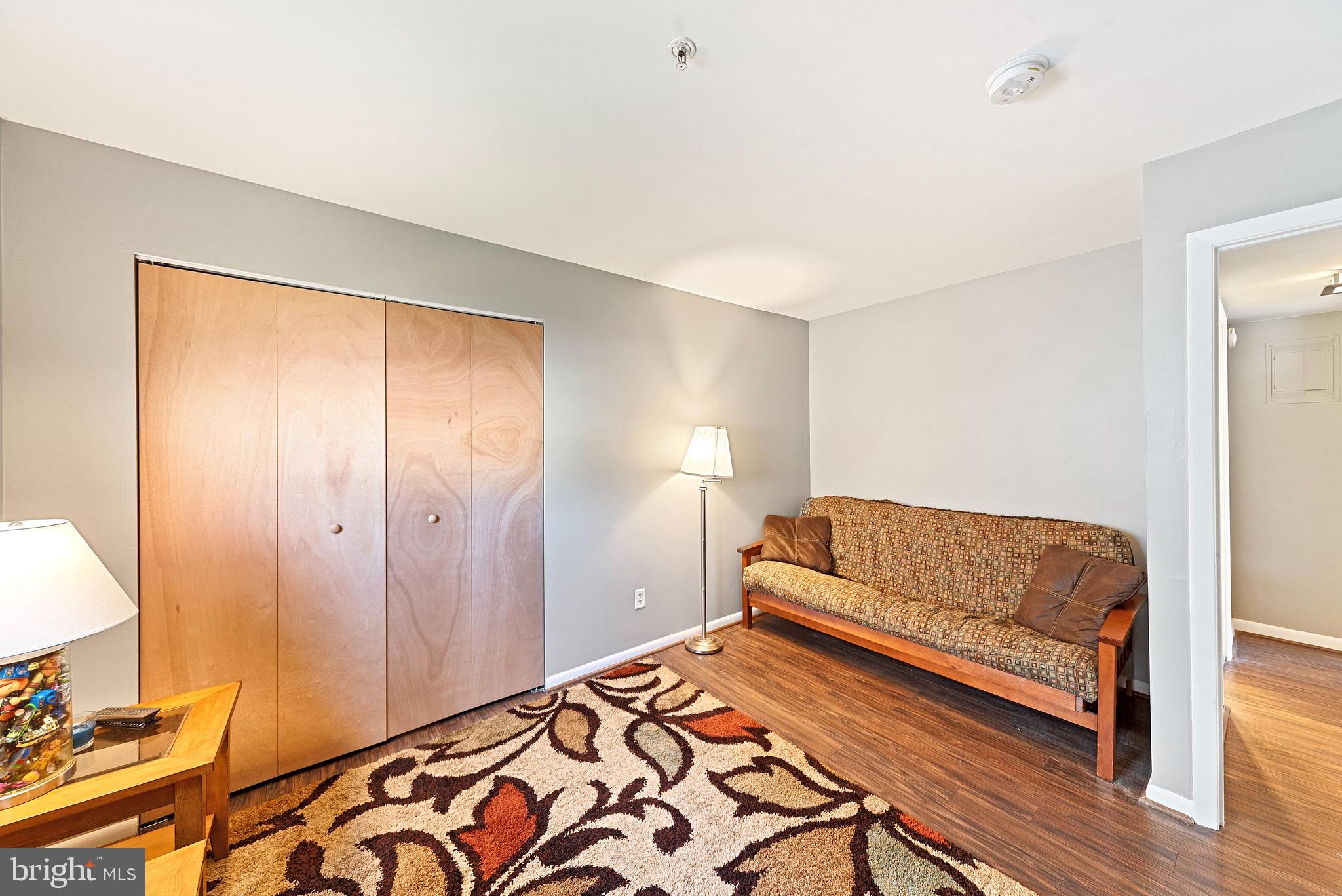 WARREN LODGE CONDOMINIUMS - Residential