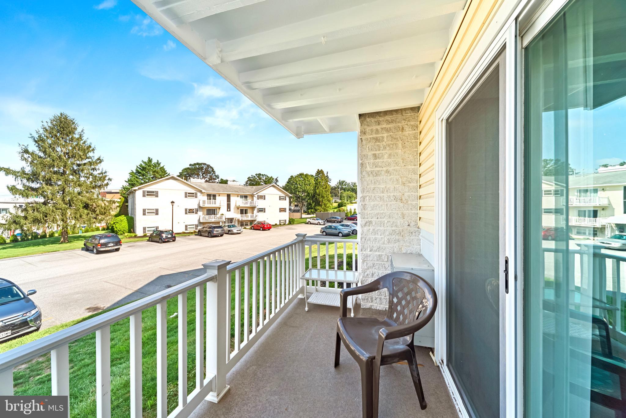 WARREN LODGE CONDOMINIUMS - Residential