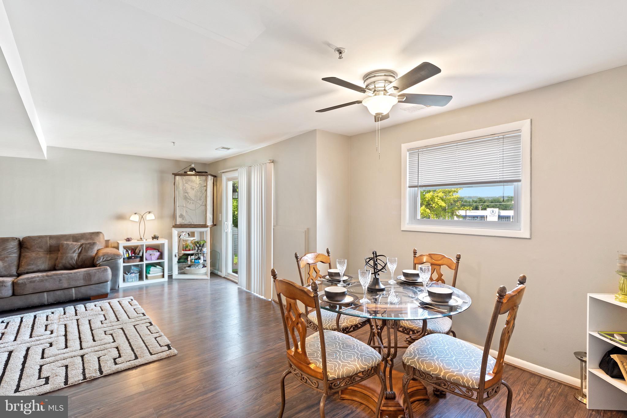 WARREN LODGE CONDOMINIUMS - Residential