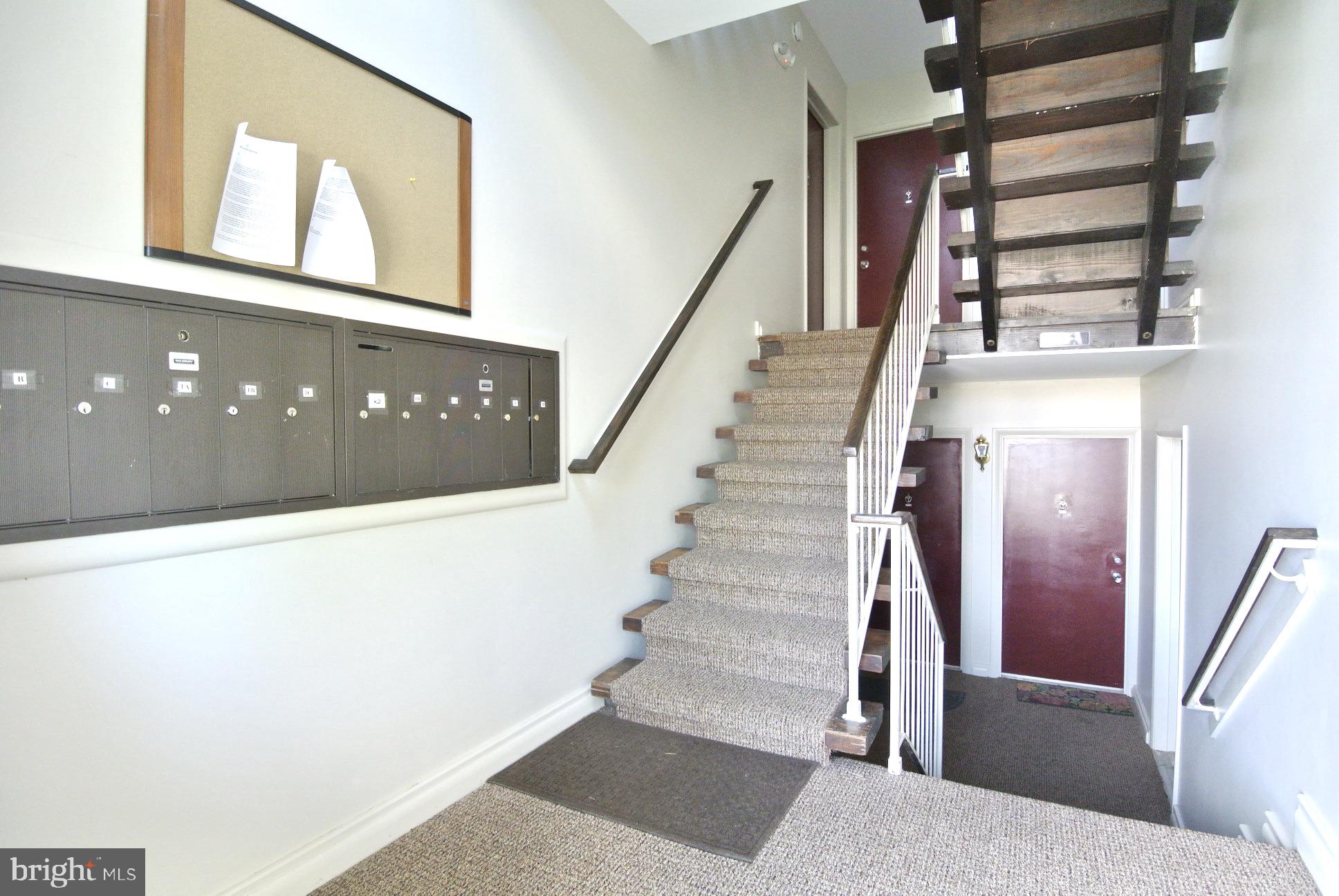 WARREN LODGE CONDOMINIUMS - Residential