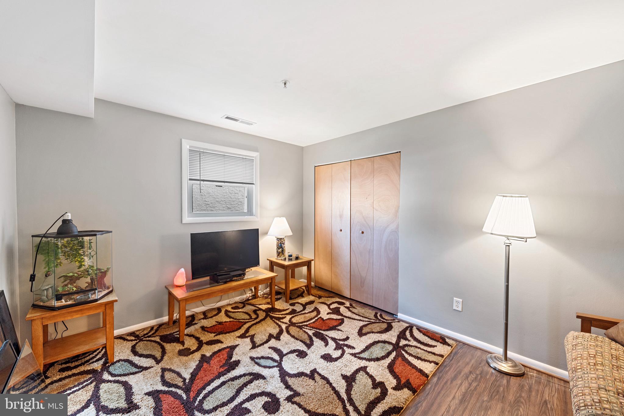 WARREN LODGE CONDOMINIUMS - Residential