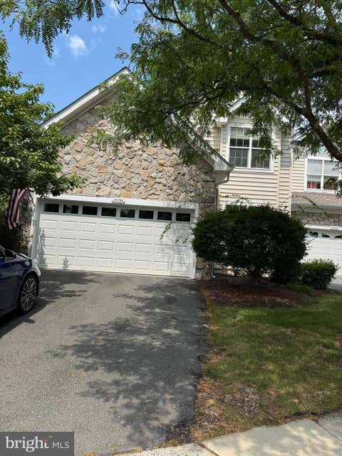 Photo of 20153 Valhalla Square, ASHBURN, VA 20147 (MLS # VALO2134060)