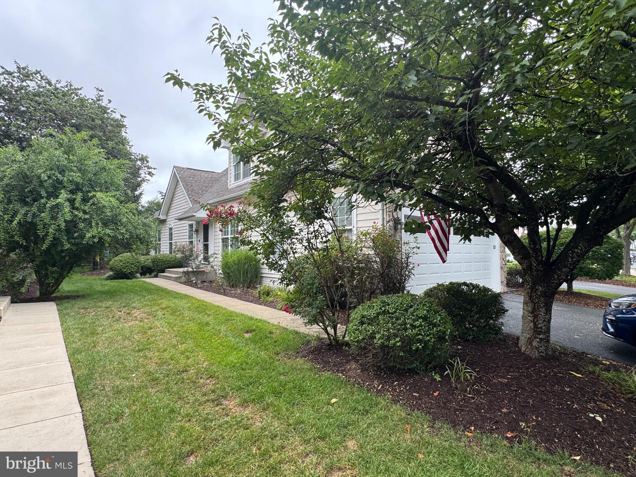 20153 VALHALLA SQUARE