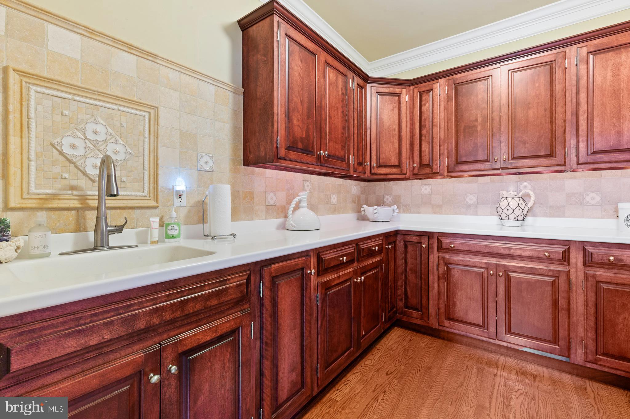 RADNOR HUNT - Residential