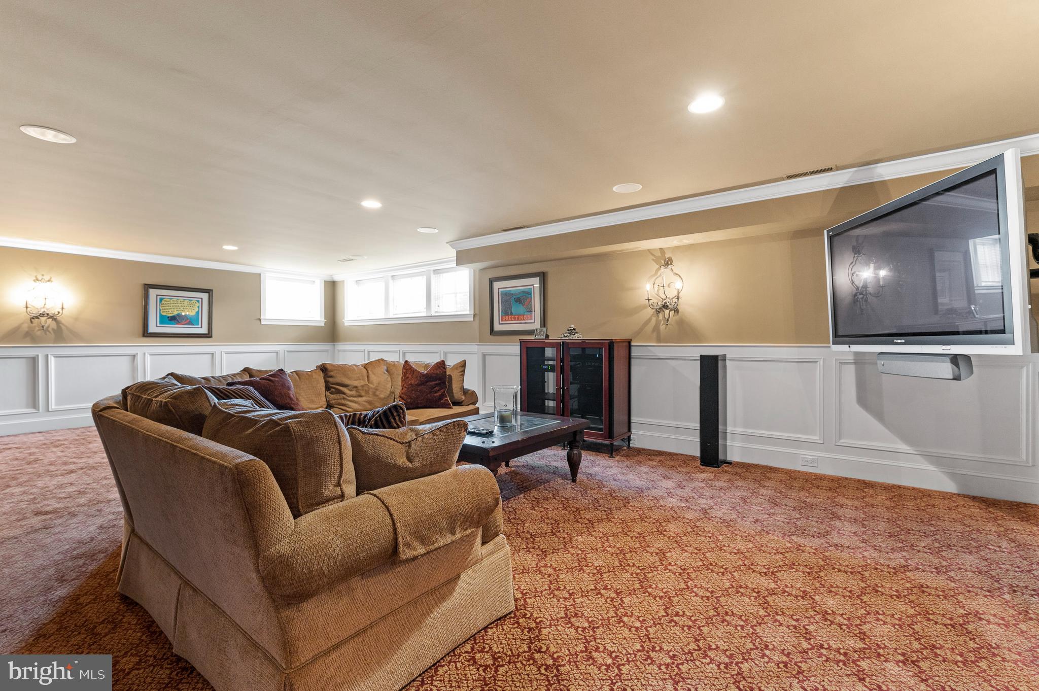 RADNOR HUNT - Residential