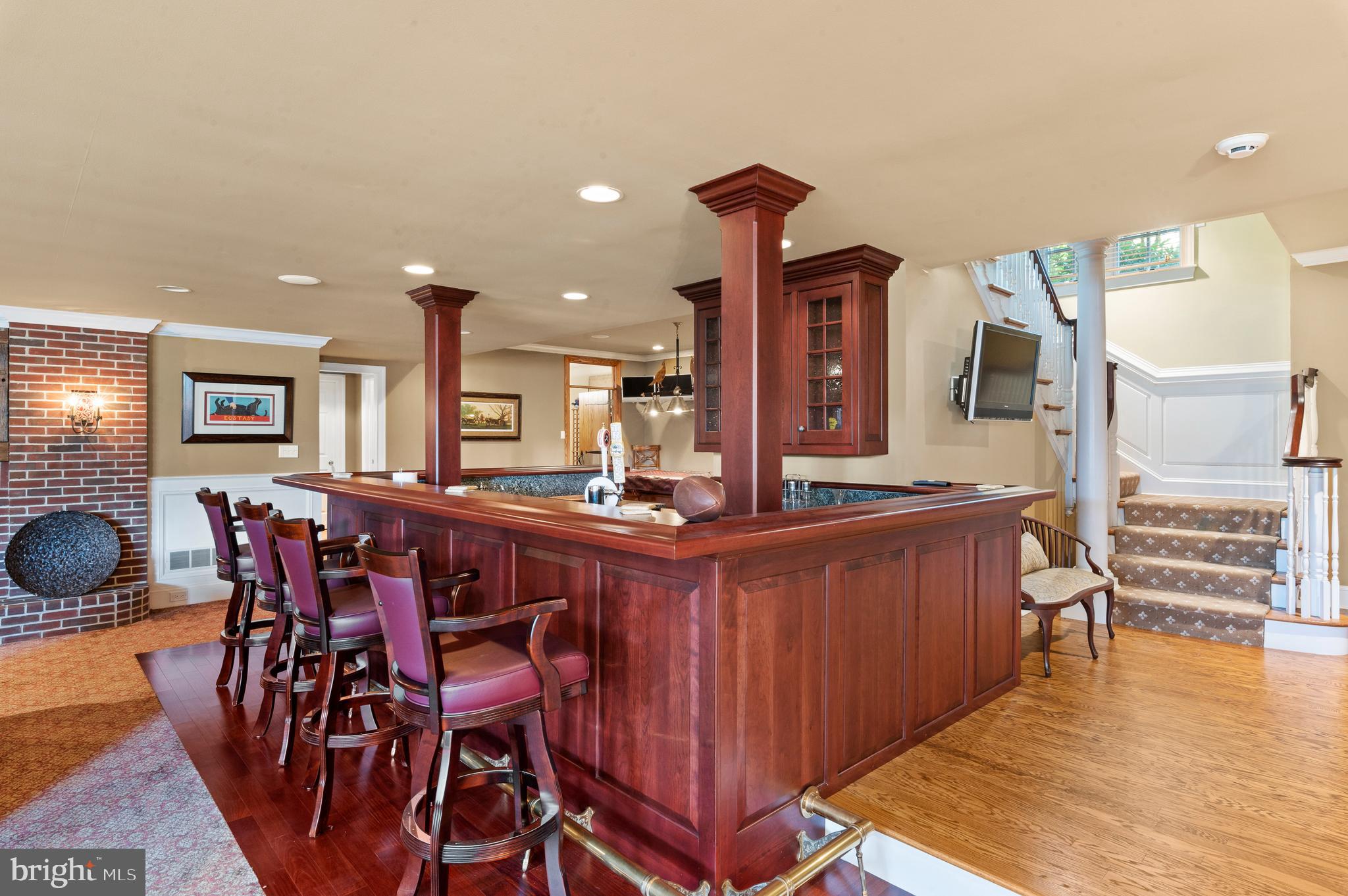 RADNOR HUNT - Residential