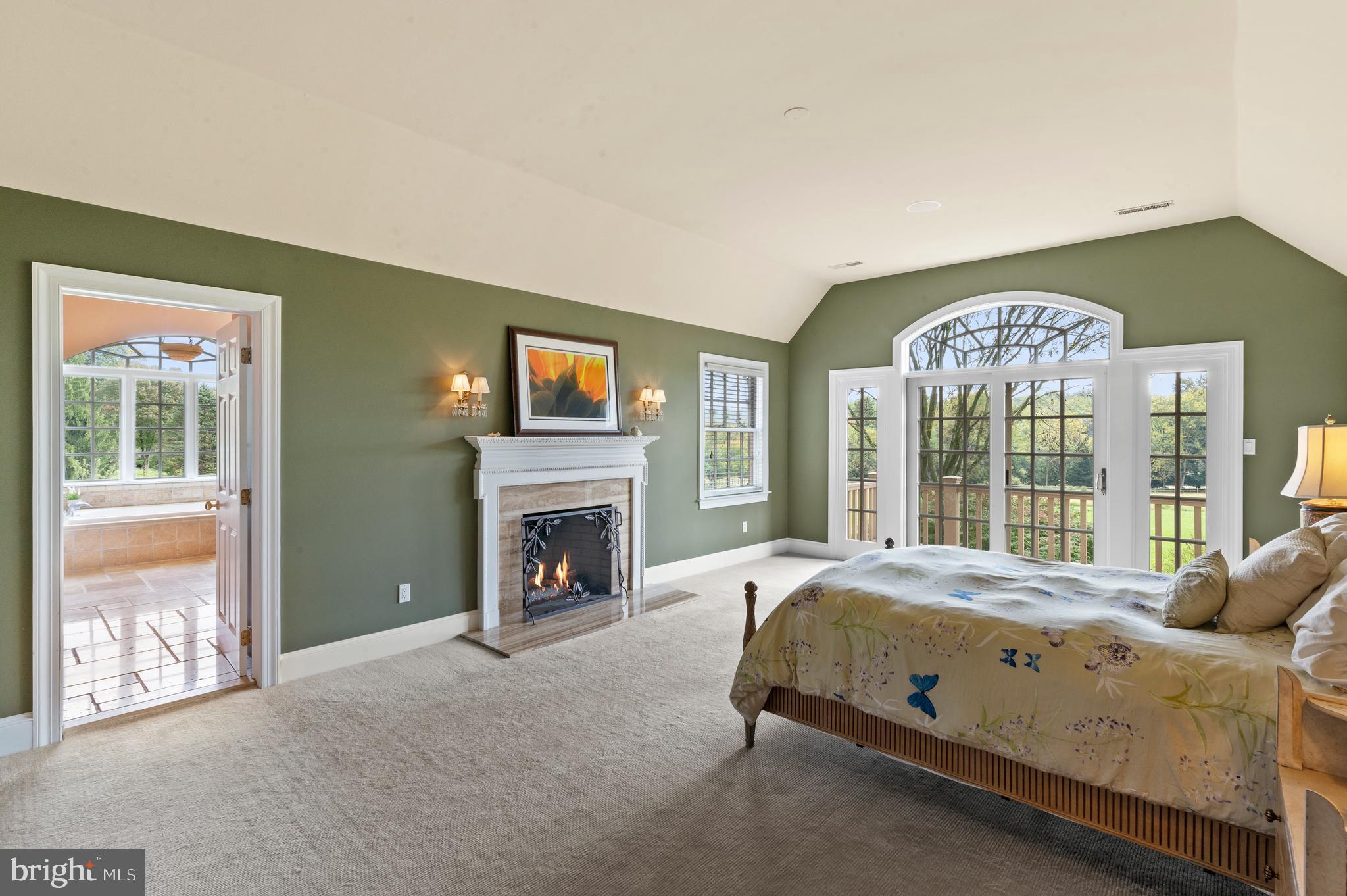 RADNOR HUNT - Residential