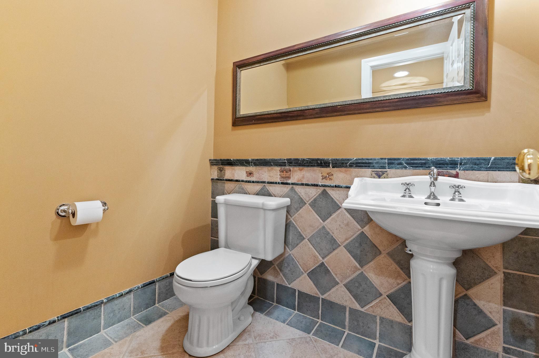 RADNOR HUNT - Residential