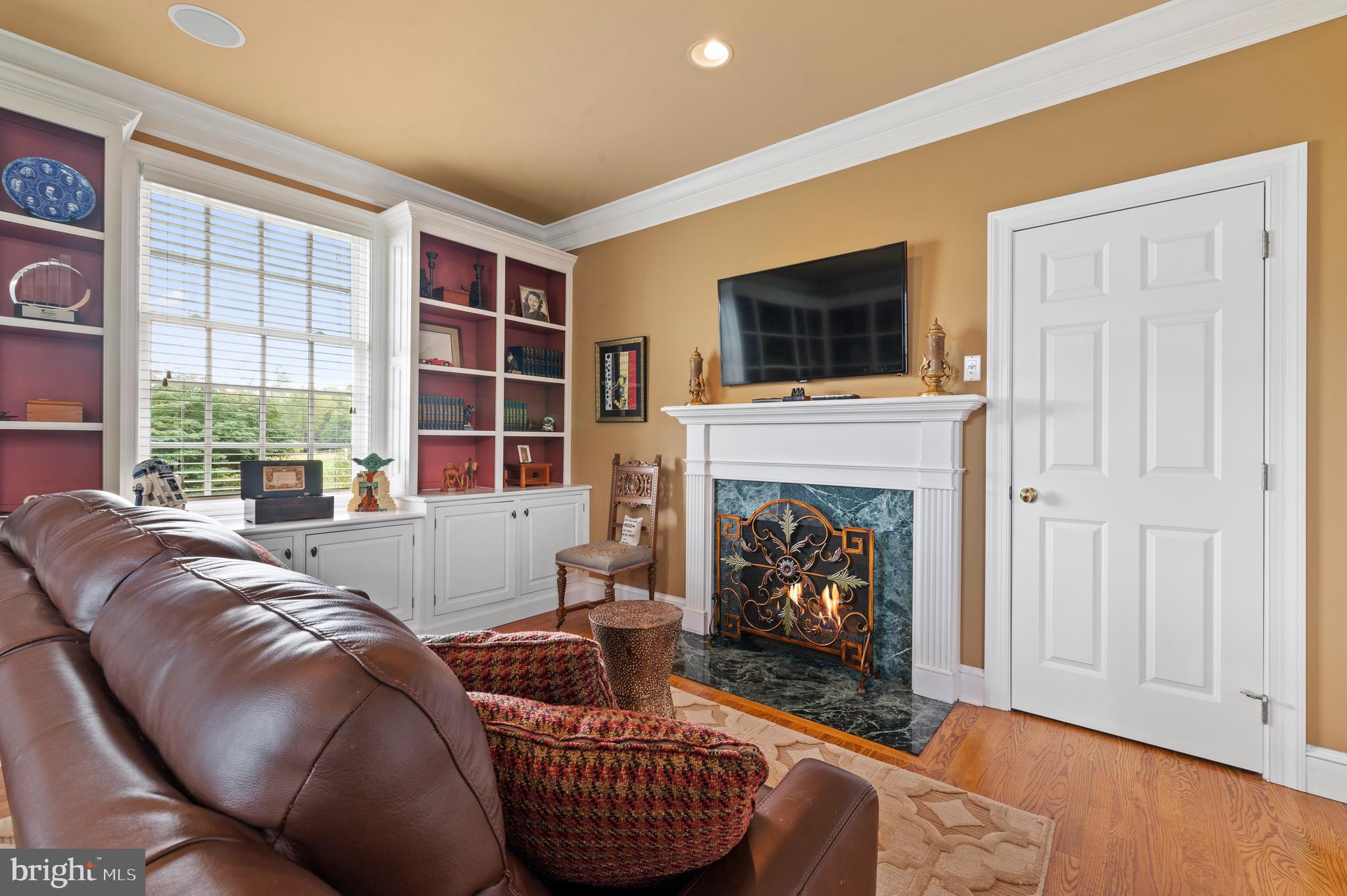 RADNOR HUNT - Residential