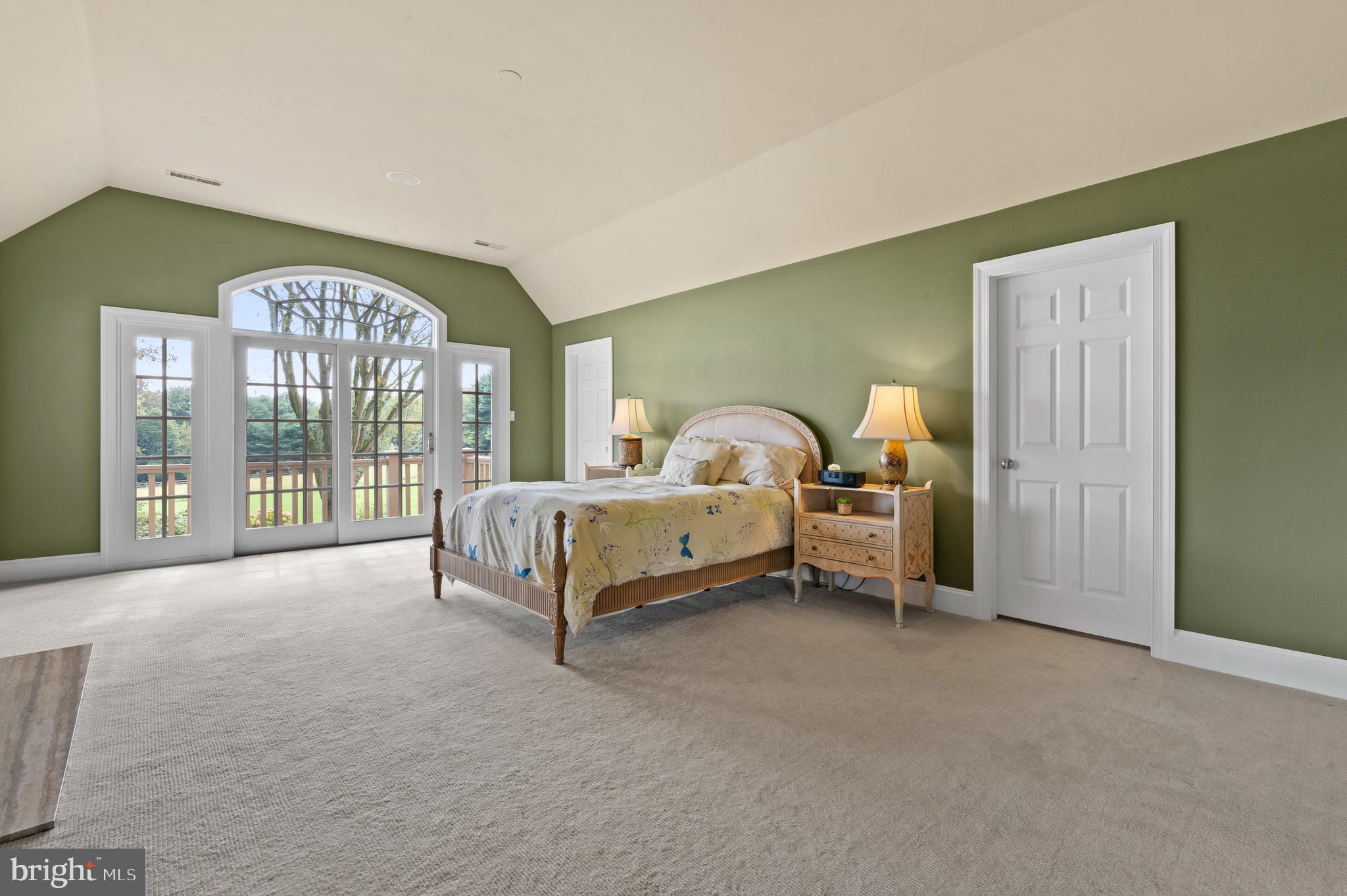 RADNOR HUNT - Residential