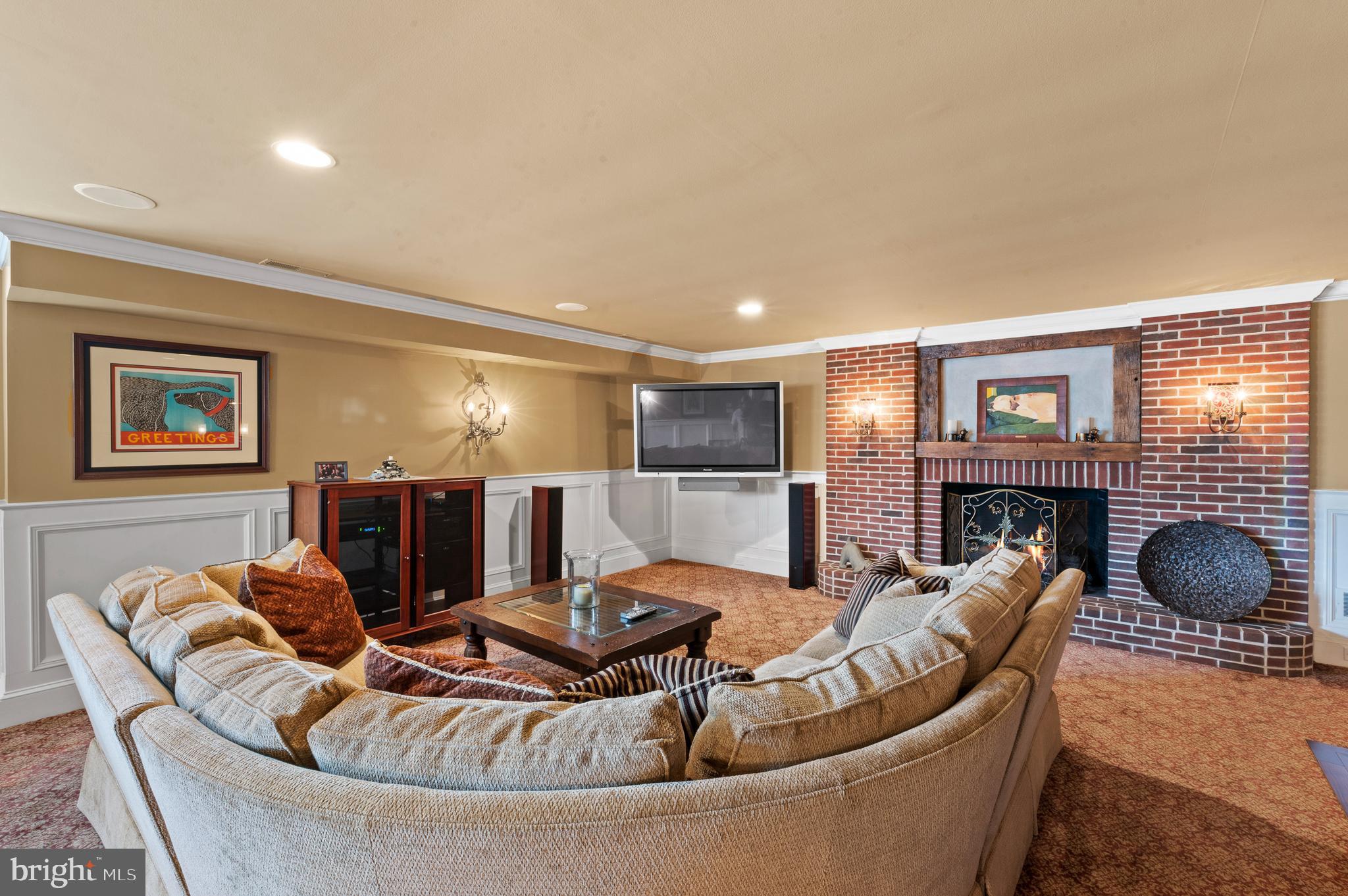 RADNOR HUNT - Residential