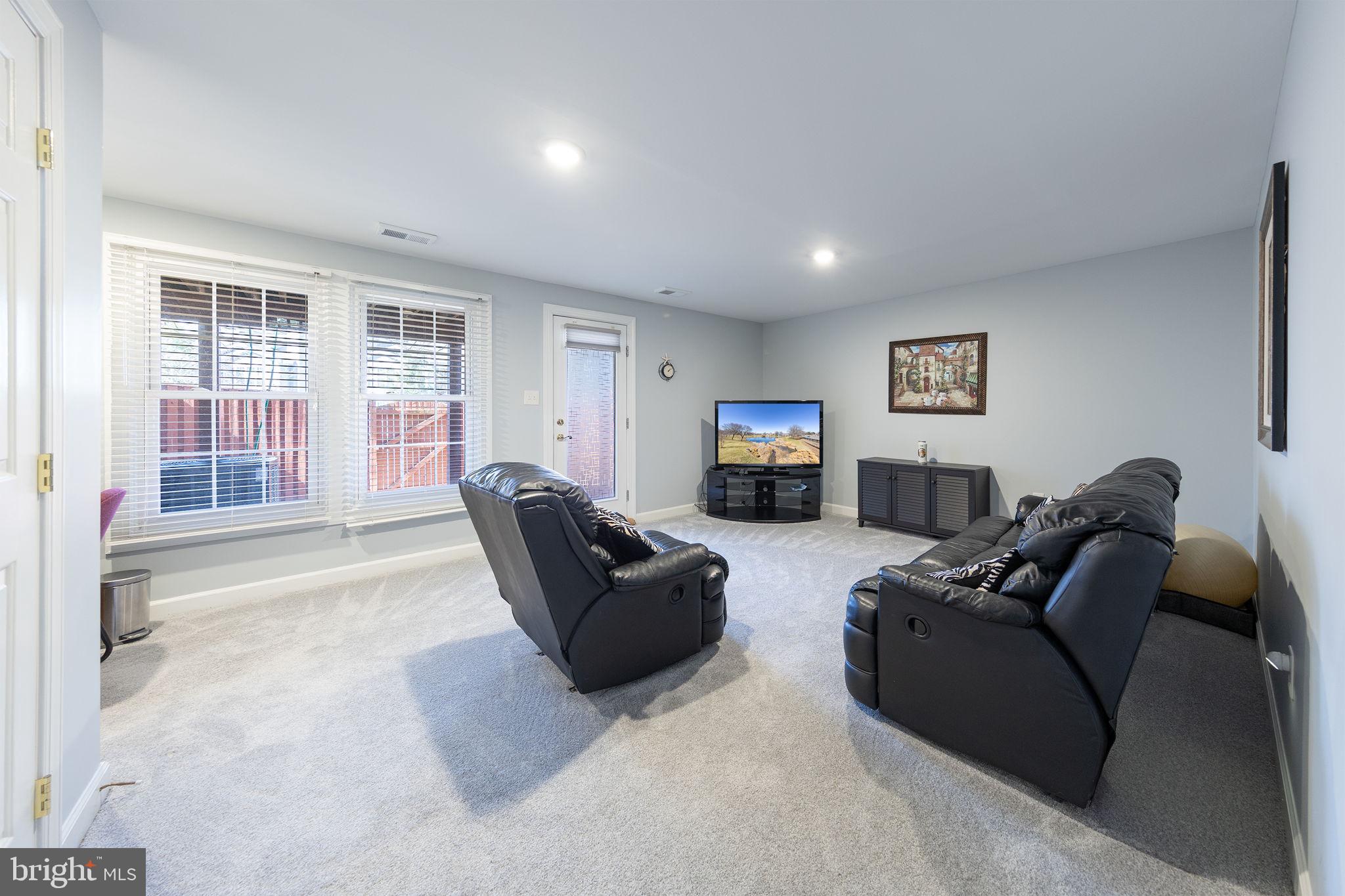 CENTRE RIDGE - Residential