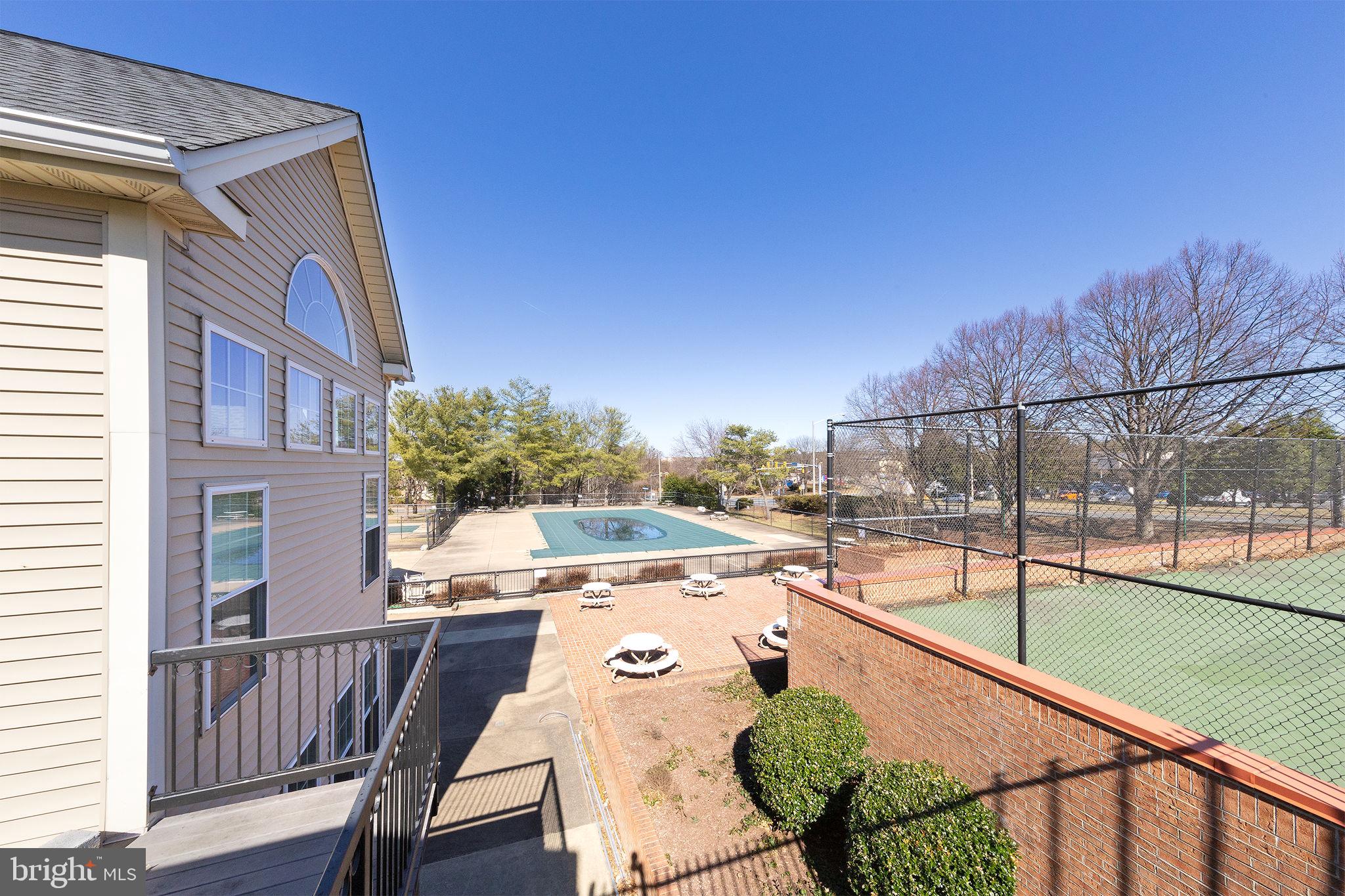 CENTRE RIDGE - Residential