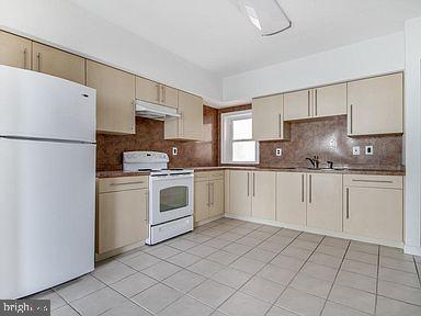 FISHTOWN - Residential Lease