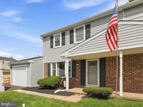 Townhouse For Sale - 2865 Grant Avenue<br/> Montgomery County, HATFIELD, PA 19440