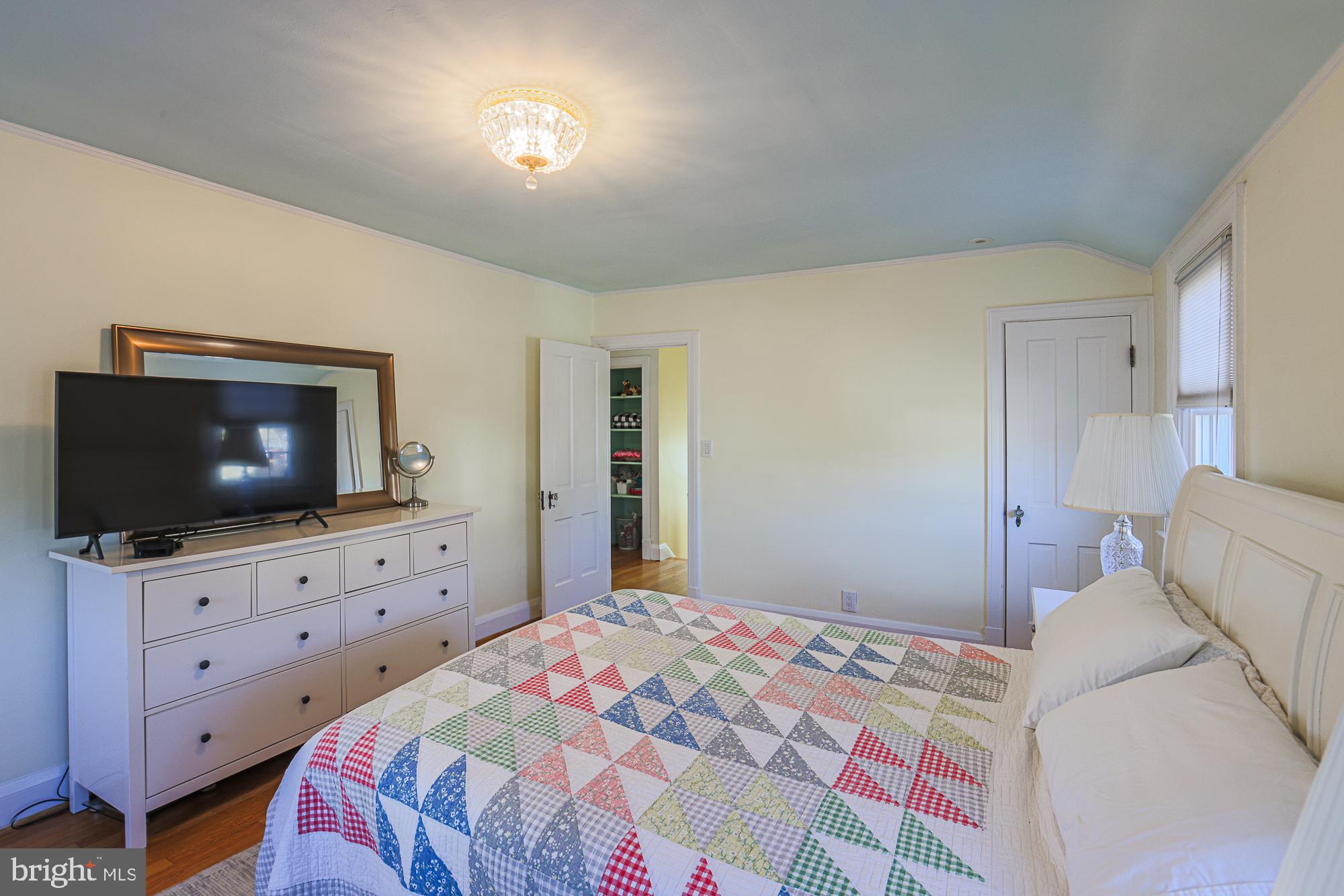 LAKE EVESHAM - Residential