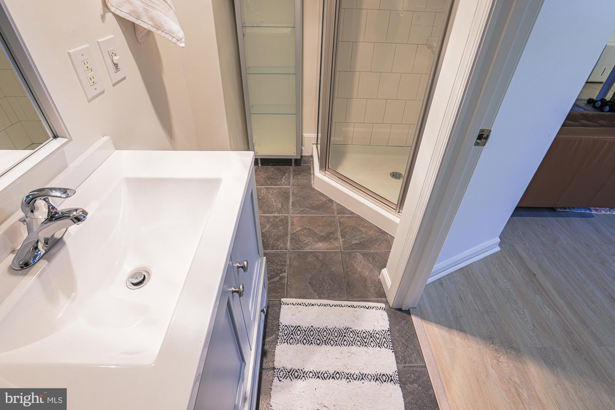 LAKE EVESHAM - Residential