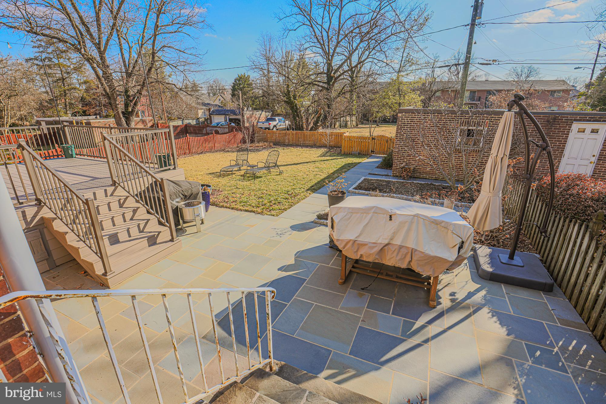 LAKE EVESHAM - Residential