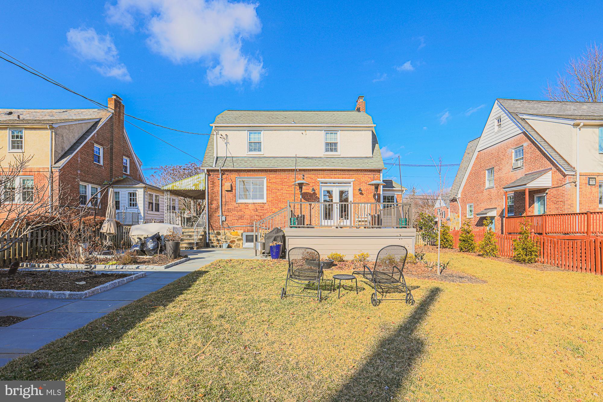 LAKE EVESHAM - Residential