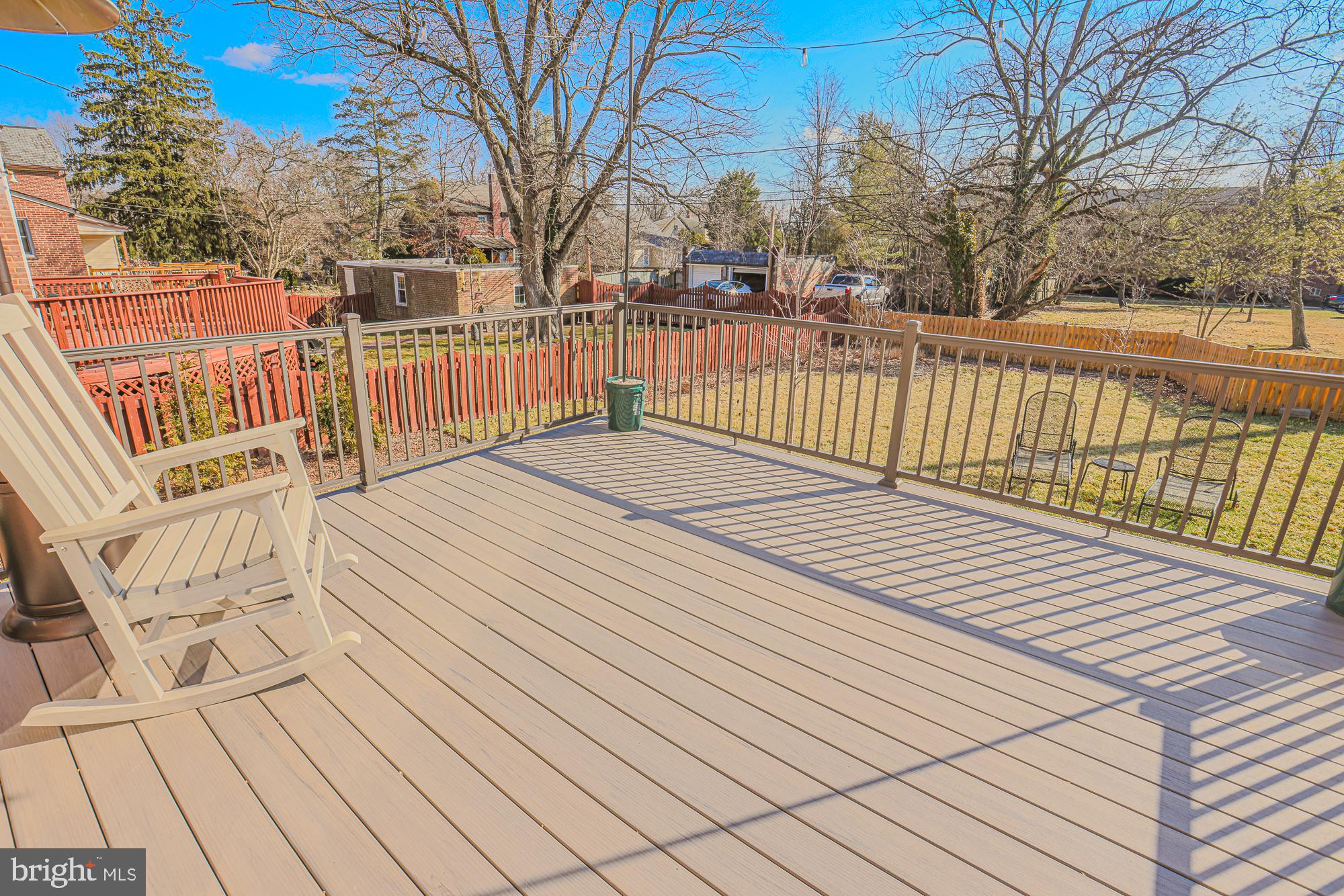 LAKE EVESHAM - Residential