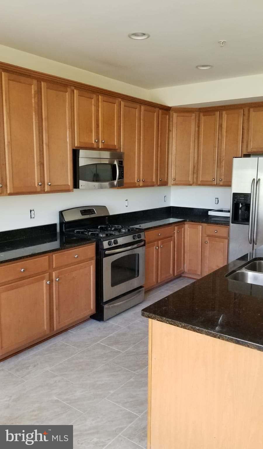 POTOMAC CLUB - Residential Lease