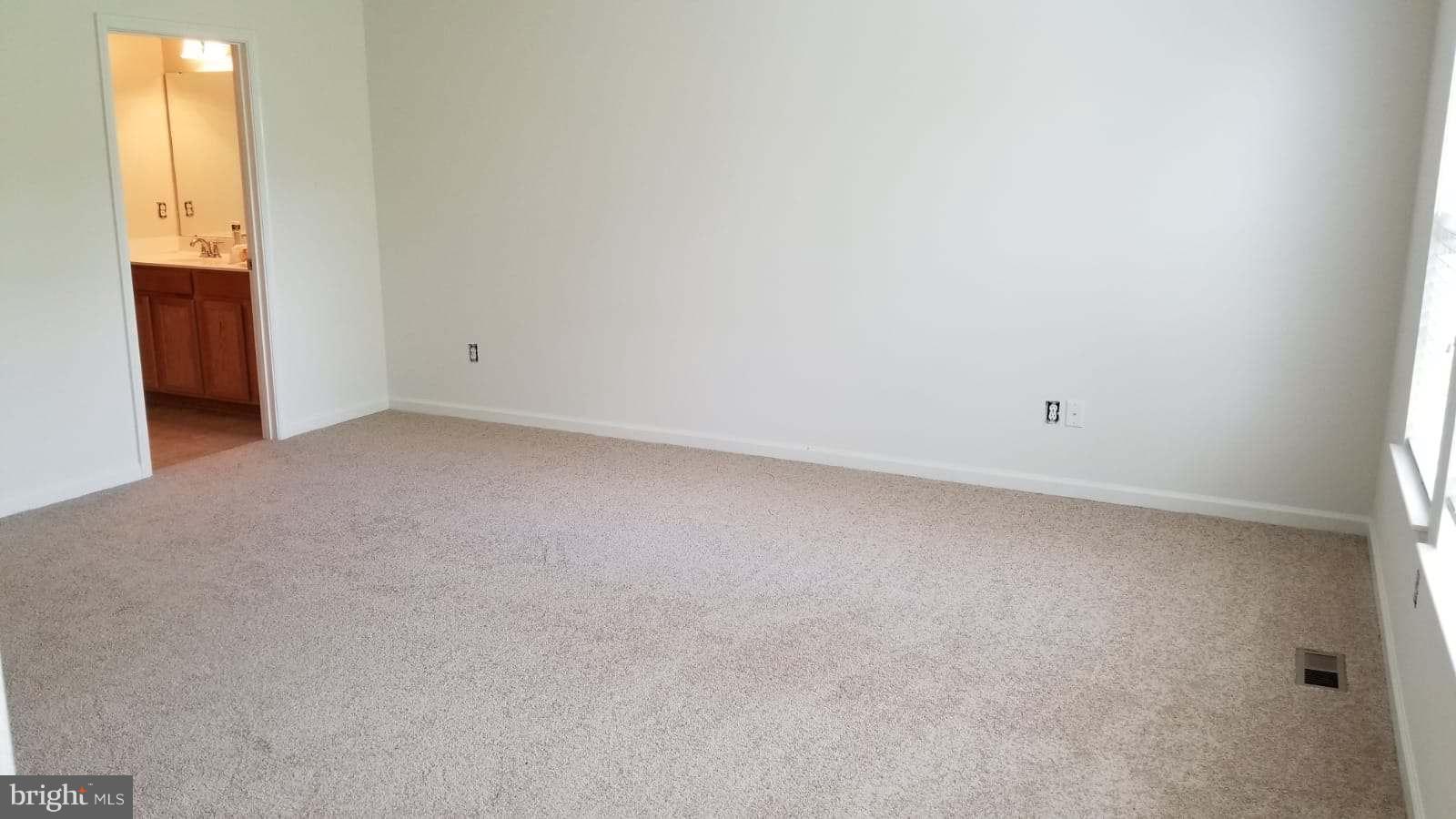 POTOMAC CLUB - Residential Lease