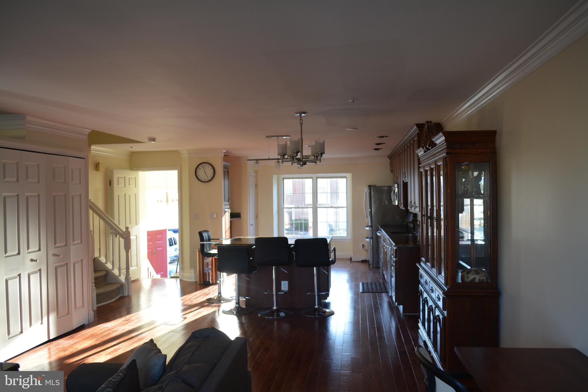 SEVEN OAKS - Residential