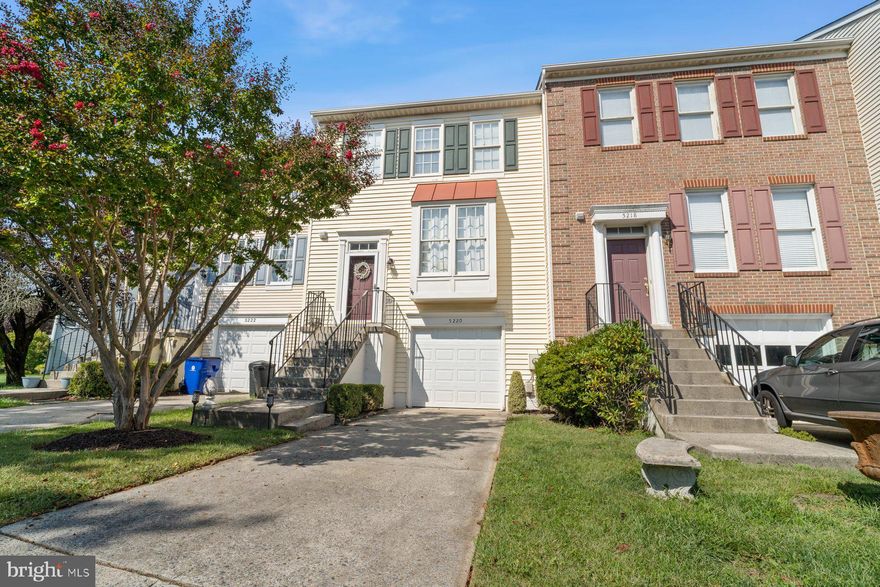 If you've been waiting for a well cared-for townhome in desirable Kingsbrook, your wait is over! This spacious townhome is ready for new owners. Spacious and filled with natural light. 3 bedrooms, 2.5 baths. 1 car garage. Wood-burning fireplace in walkout lower level. Newer hot water heater, kitchen appliances, washer/dryer. The deck offers a peaceful respite, overlooking common area and the Ballenger Creek trail. Enjoy Kingsbrook amenities including a community pool, tot lots, tennis courts. Convenient to shopping, restaurants and major commuter routes. Roof and A/C (2011). Furnace (2020).