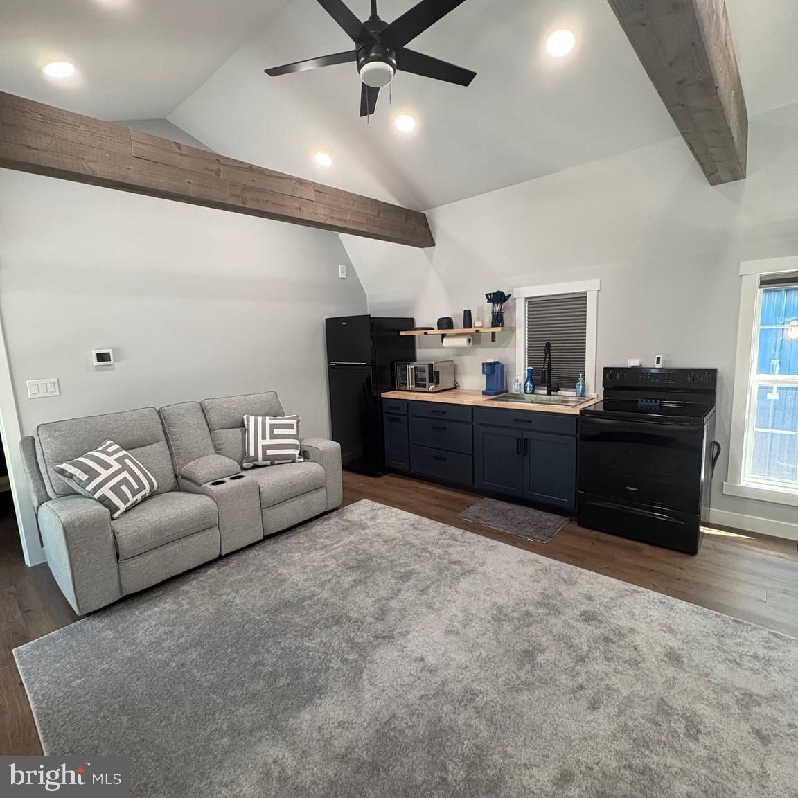 RITTERS HIDDEN VALLEY - Residential