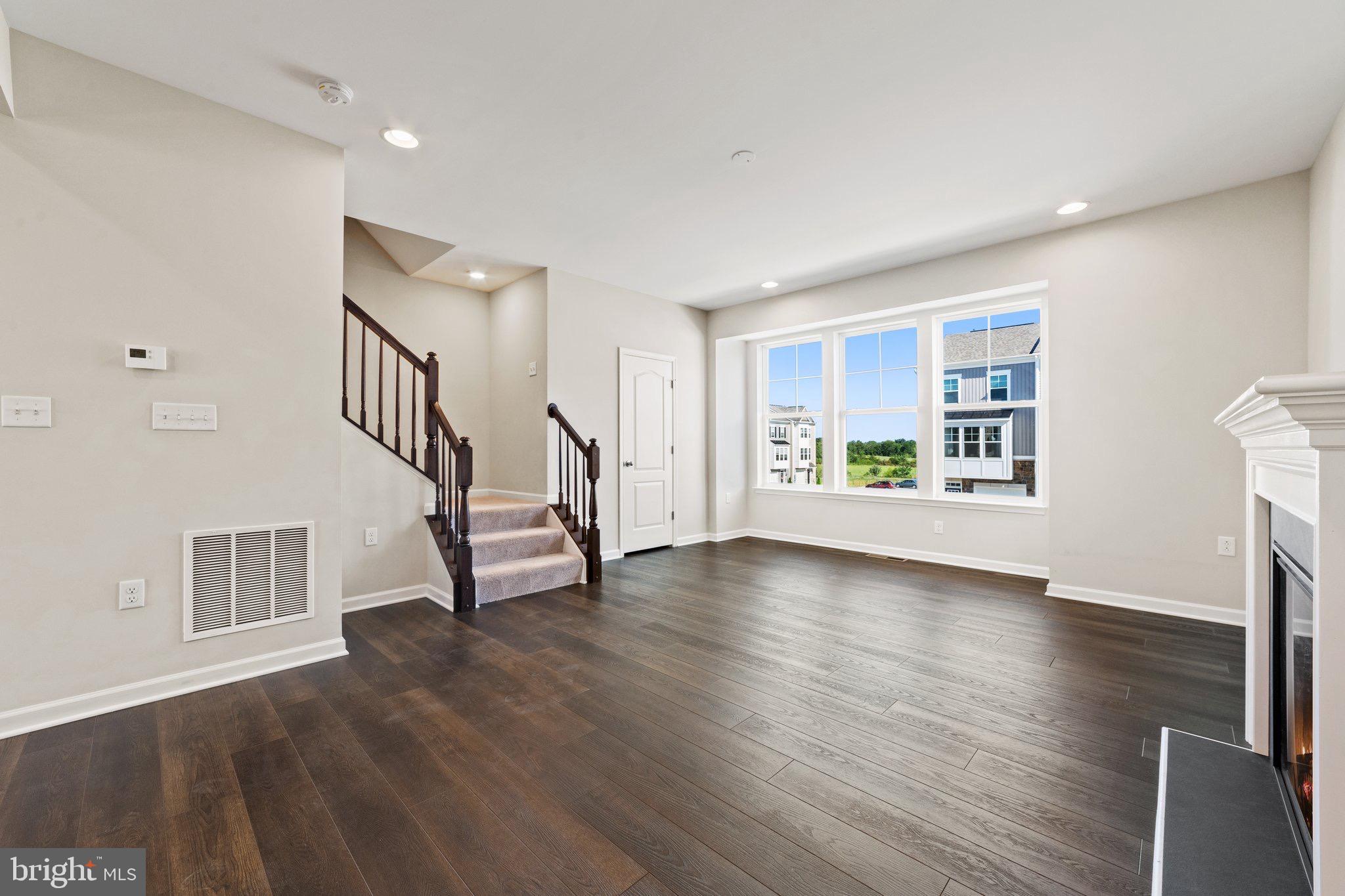 FREEDOM MANOR - Residential