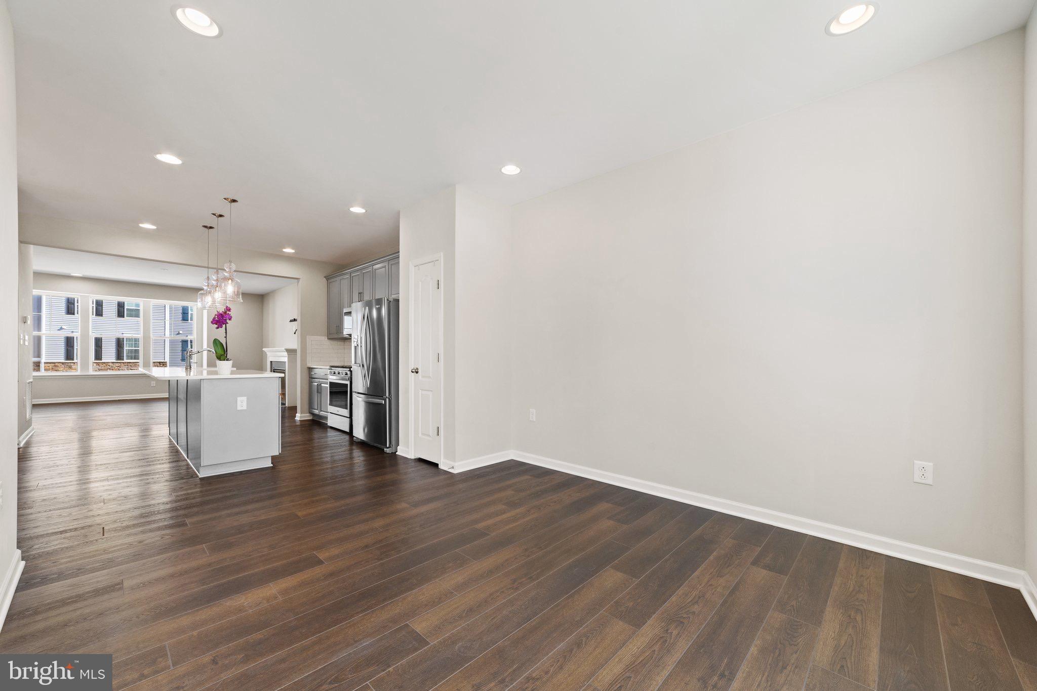 FREEDOM MANOR - Residential