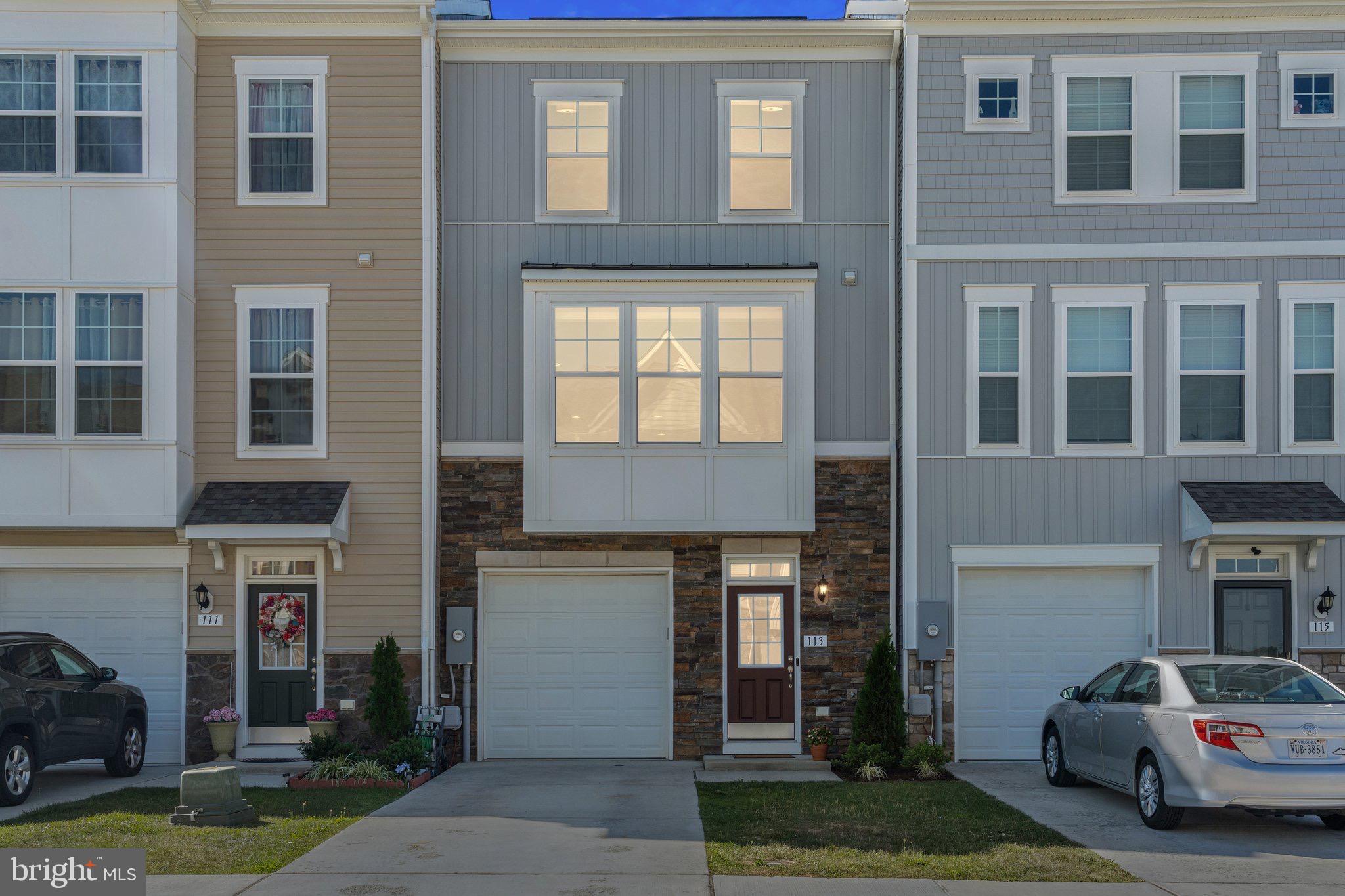 FREEDOM MANOR - Residential