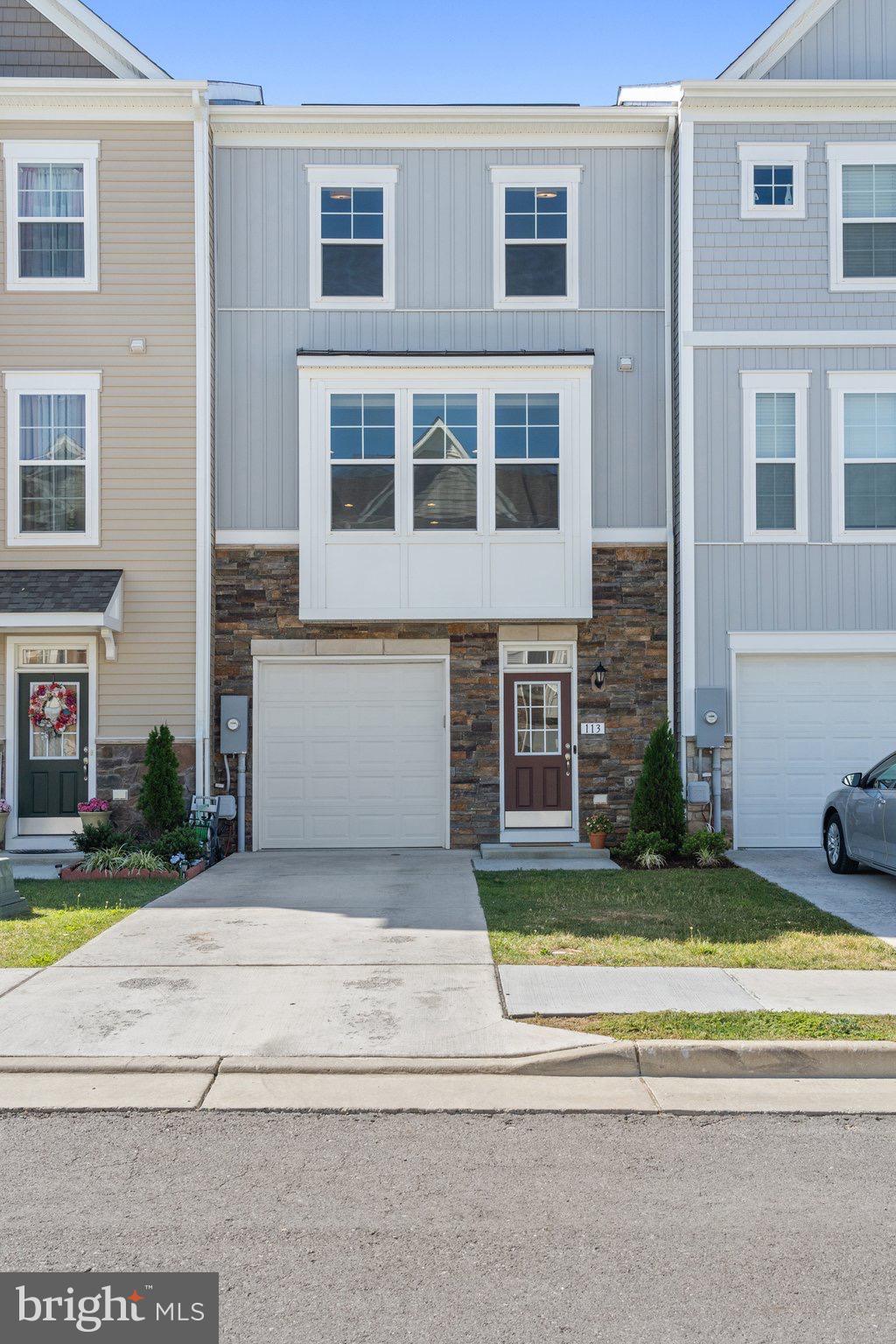 FREEDOM MANOR - Residential