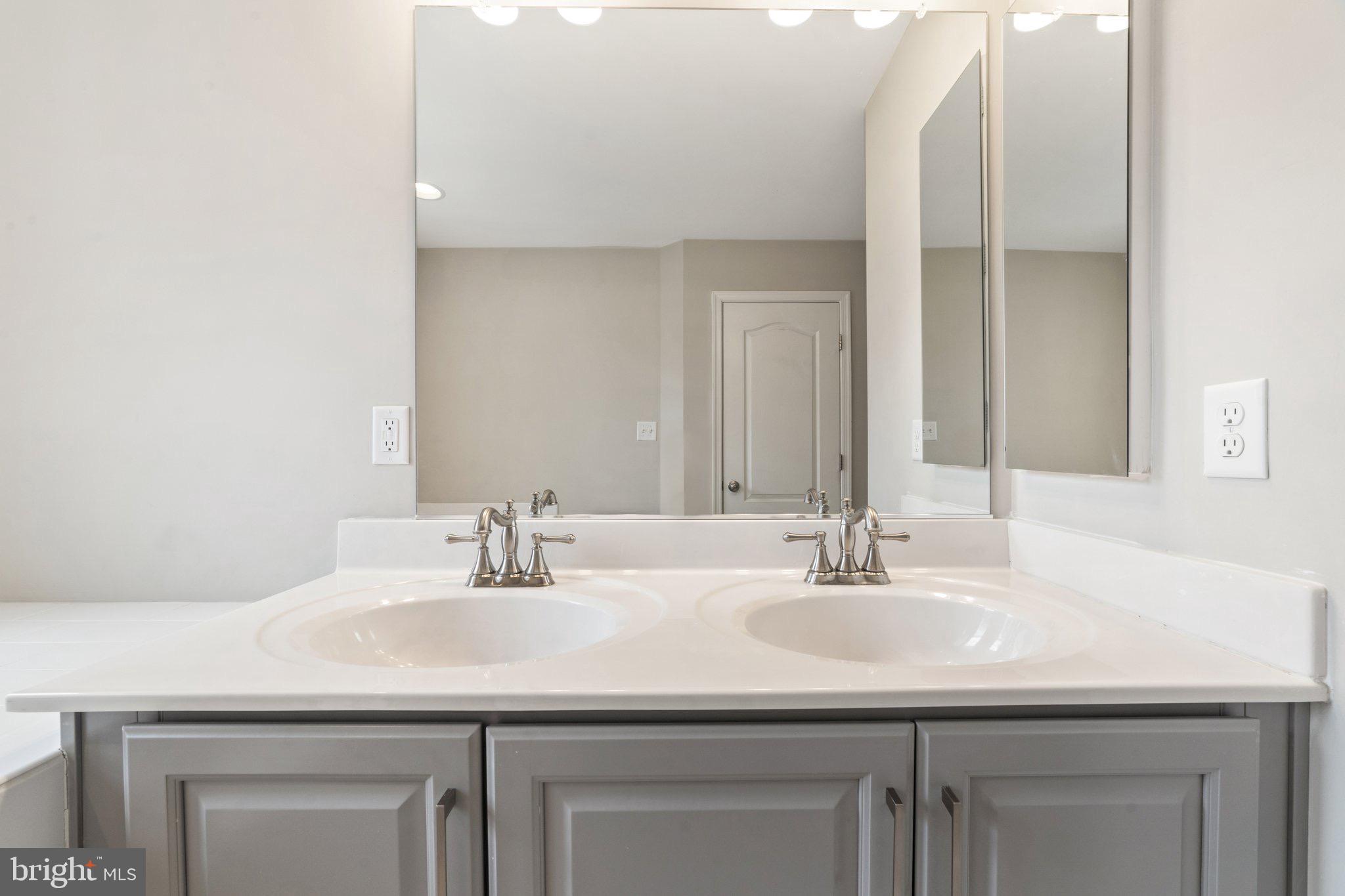 FREEDOM MANOR - Residential