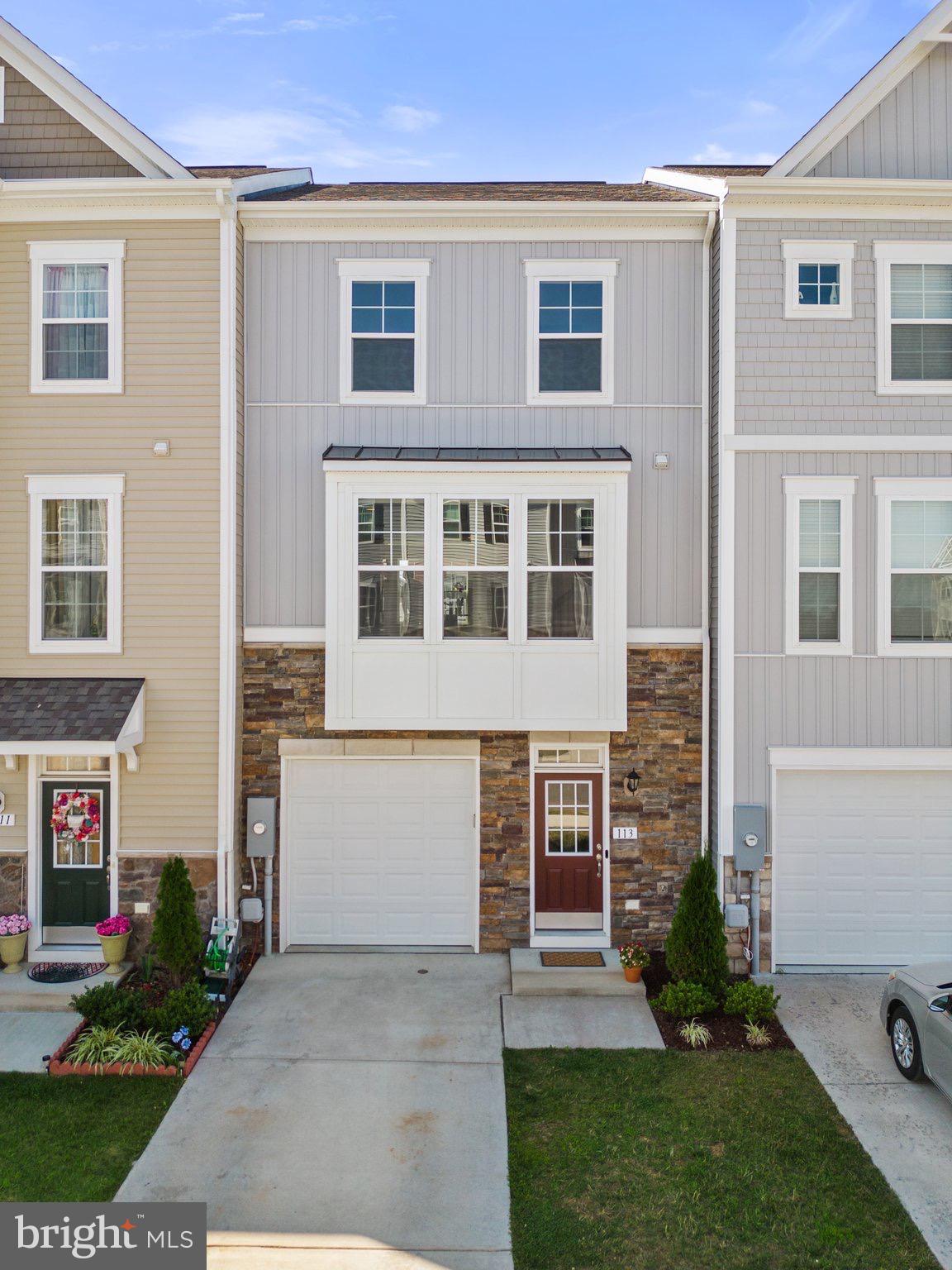 FREEDOM MANOR - Residential