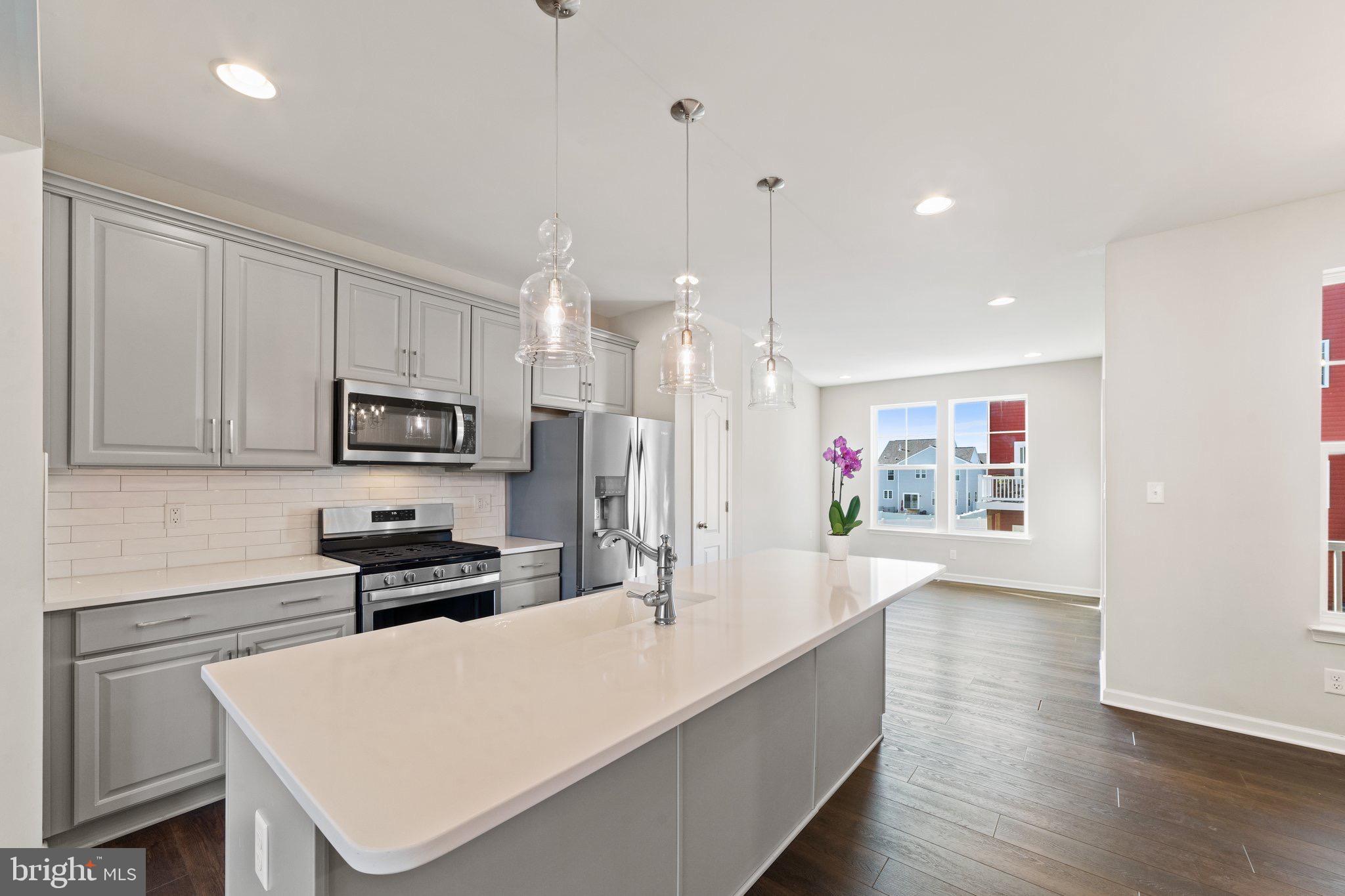 FREEDOM MANOR - Residential