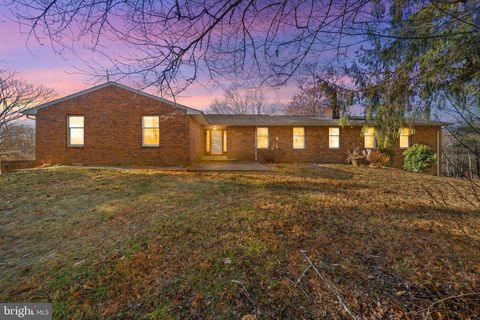 Homes For Sale - 14428 Lee Highway<br/> Rappahannock County, AMISSVILLE, VA 20106