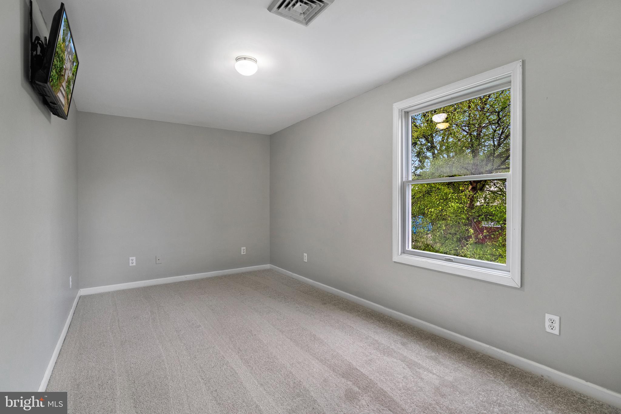 HAMILTON PARK - Residential