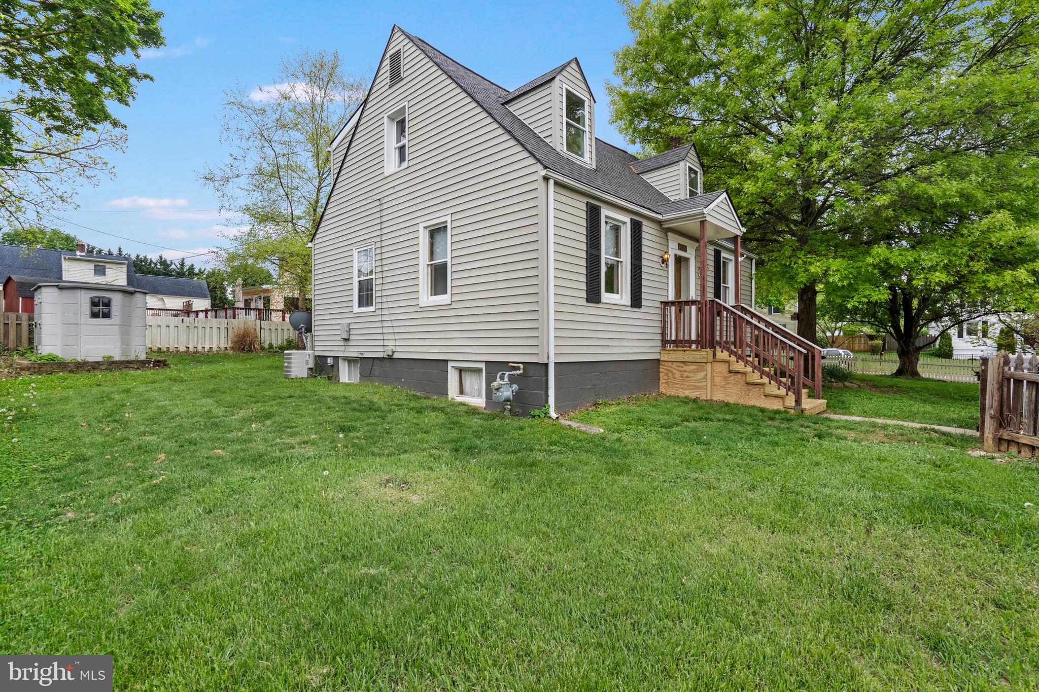 HAMILTON PARK - Residential