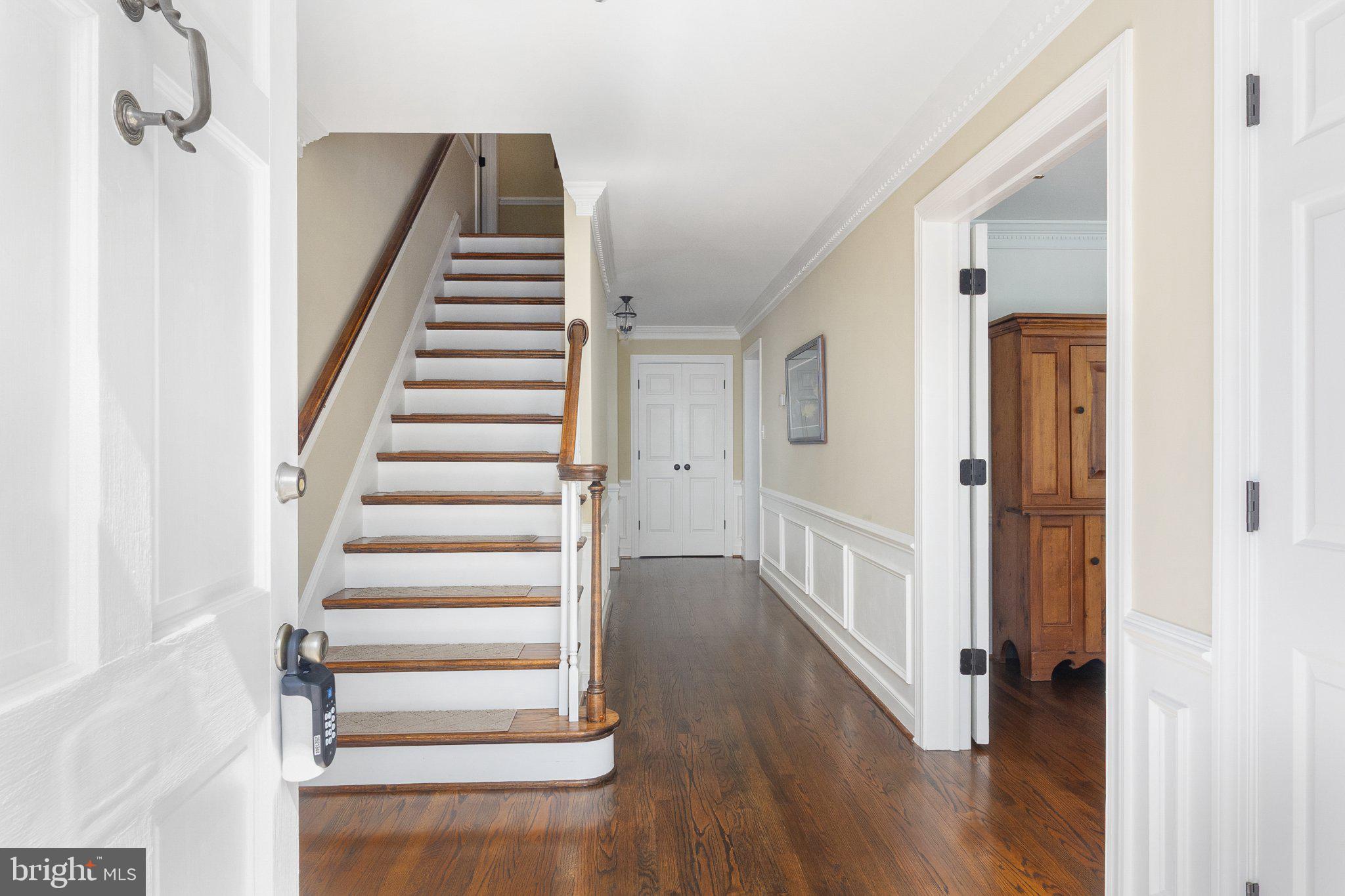 212 CAMDEN DRIVE