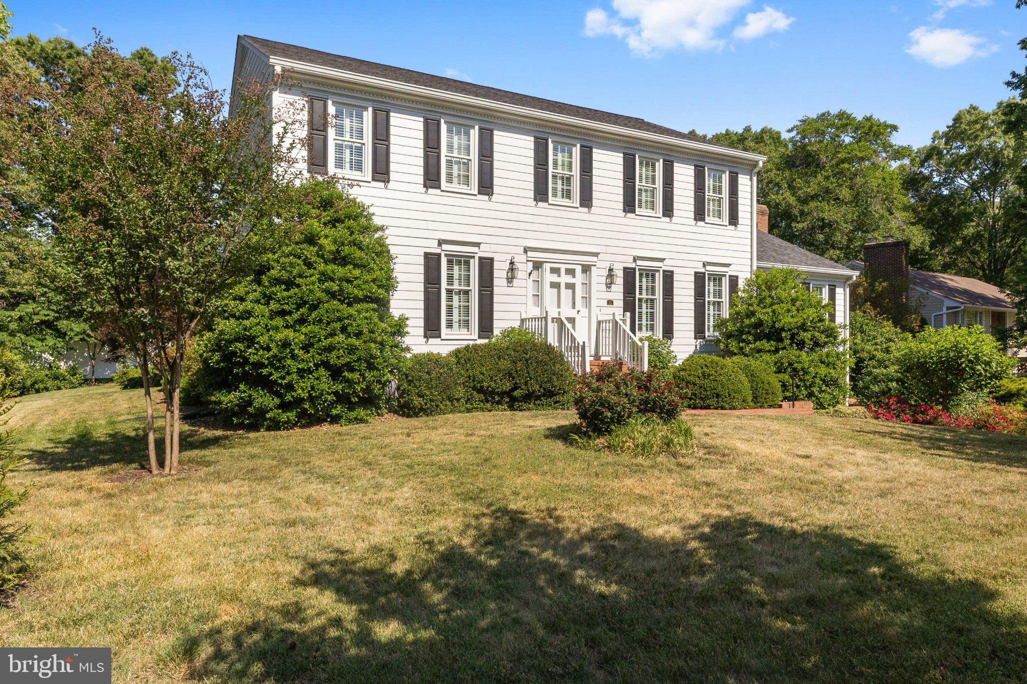 212 CAMDEN DRIVE