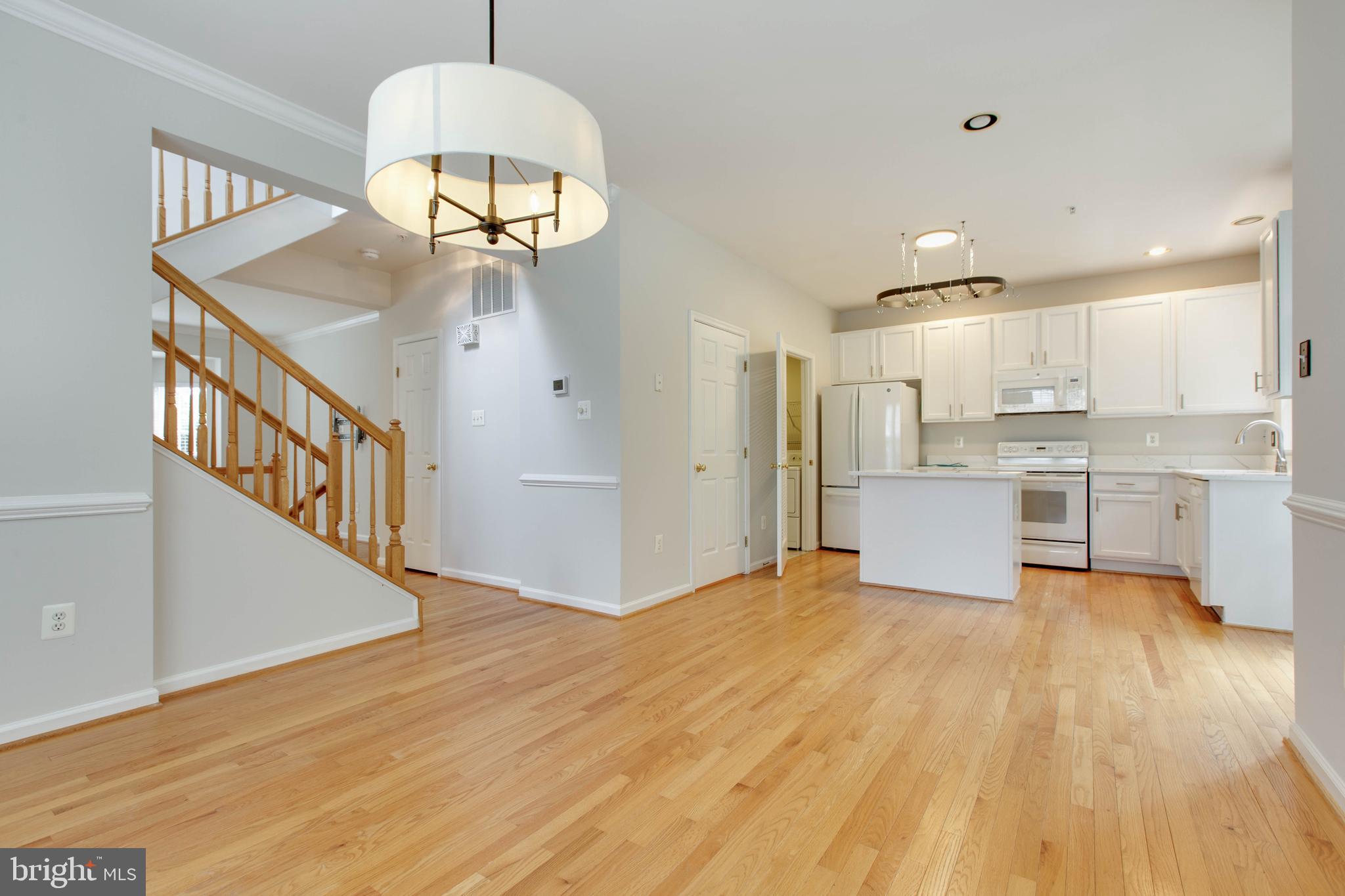 STOCKBRIDGE OVERLOOK - Residential Lease