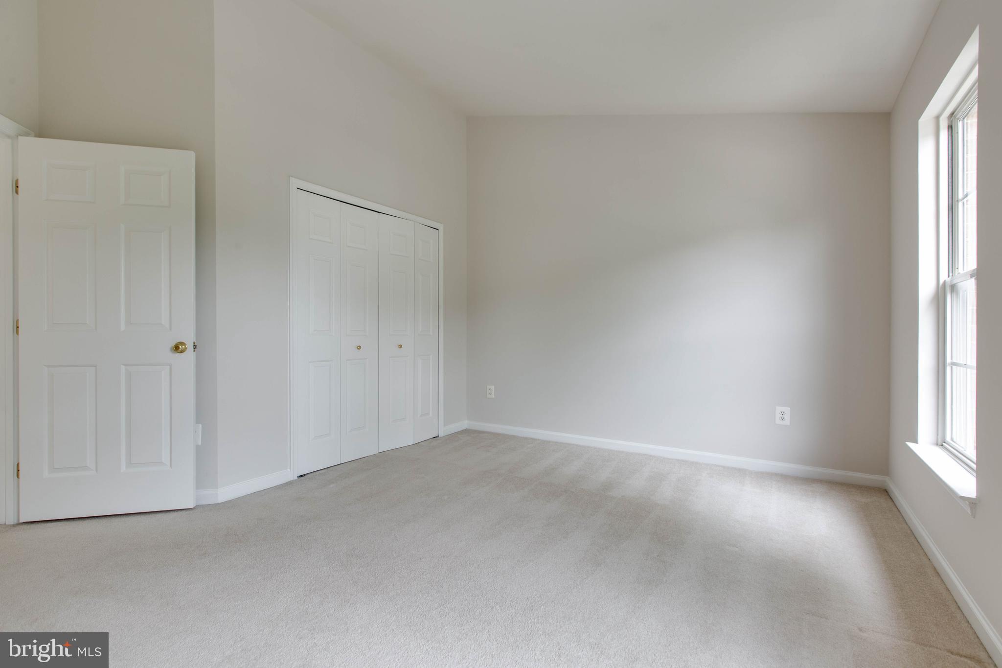 STOCKBRIDGE OVERLOOK - Residential Lease