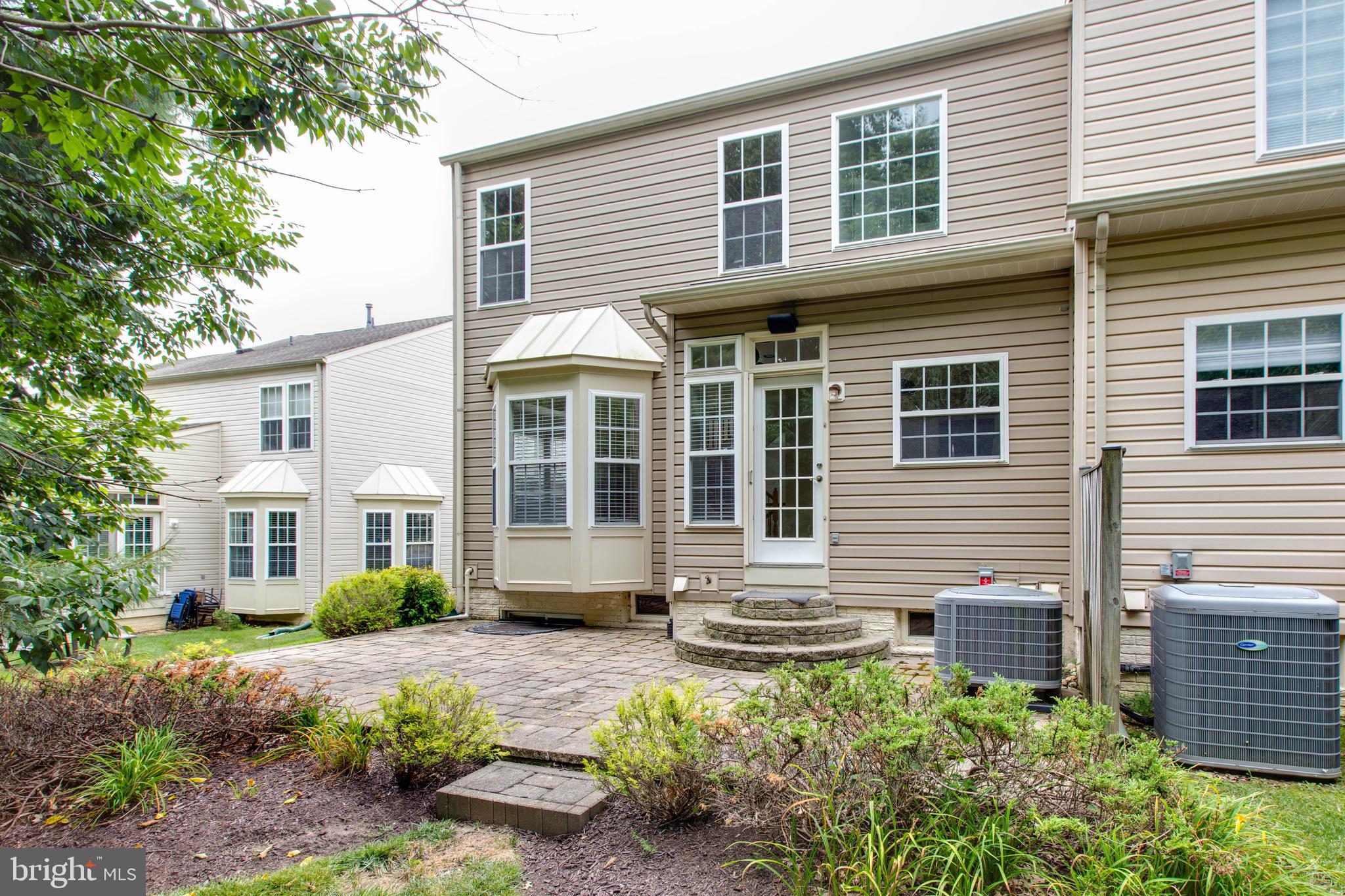 STOCKBRIDGE OVERLOOK - Residential Lease