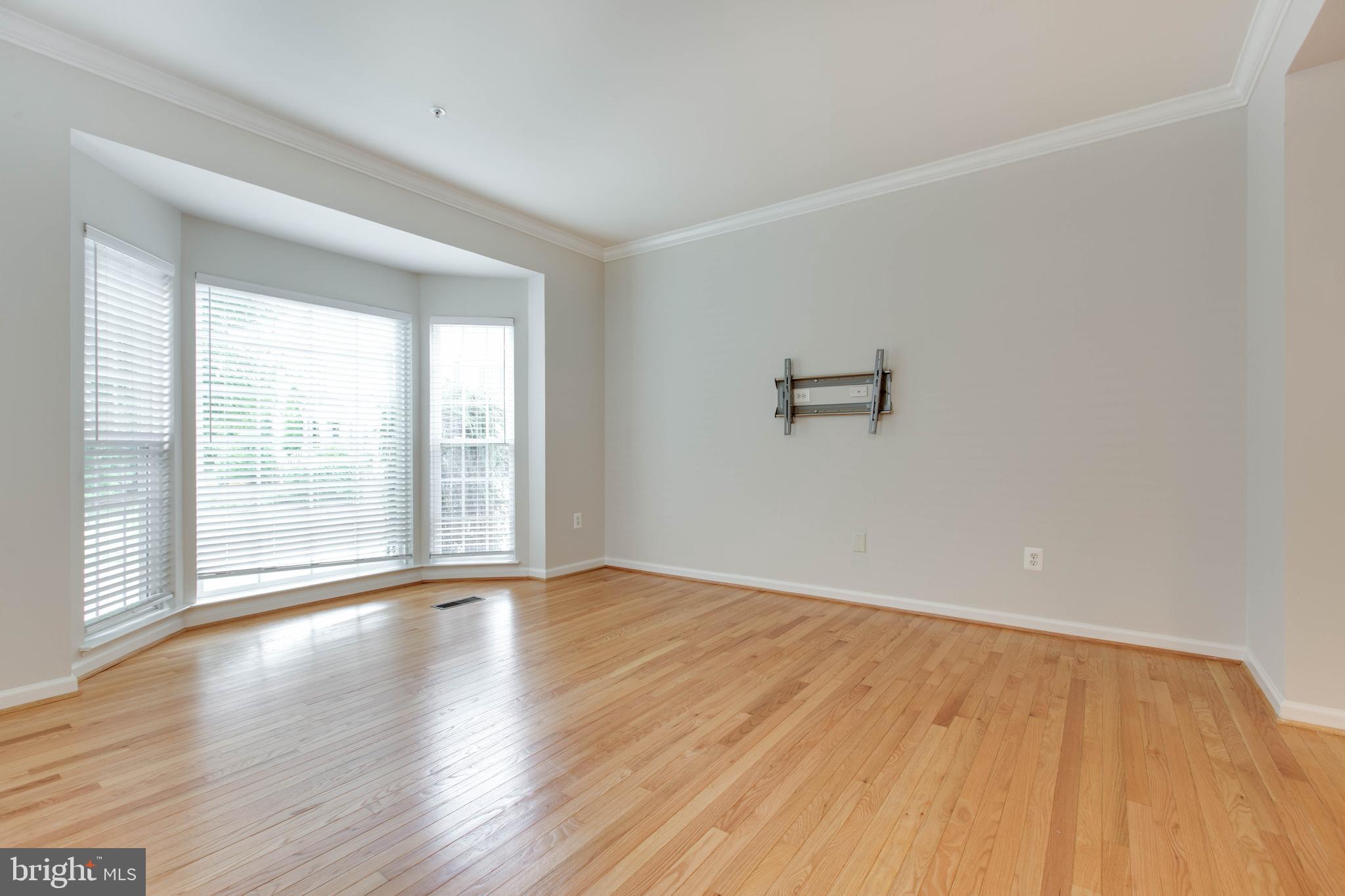 STOCKBRIDGE OVERLOOK - Residential Lease