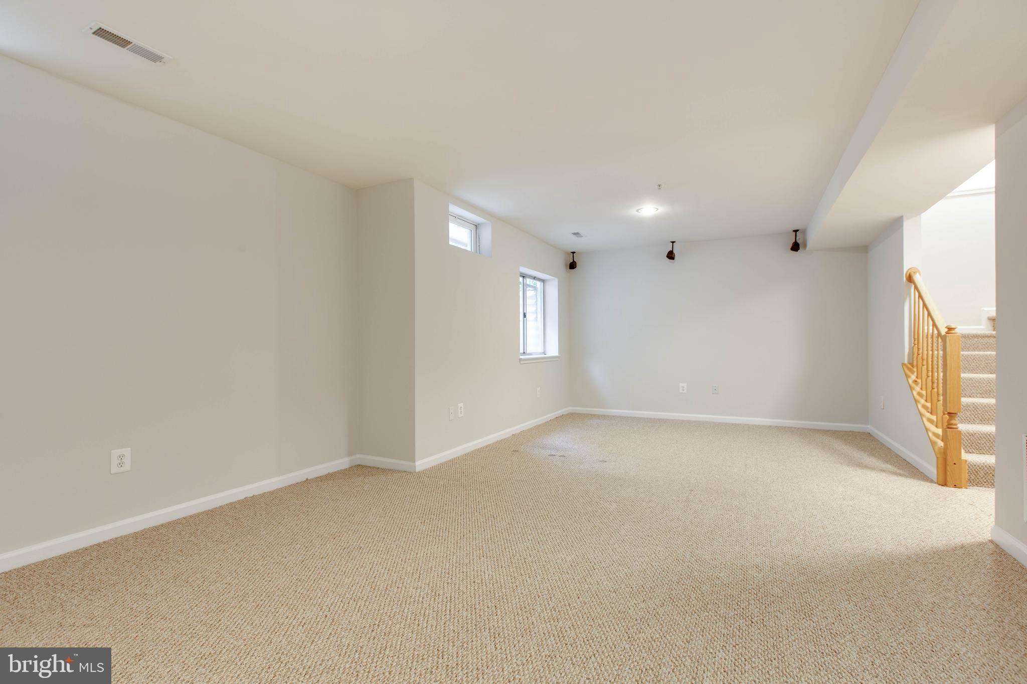 STOCKBRIDGE OVERLOOK - Residential Lease